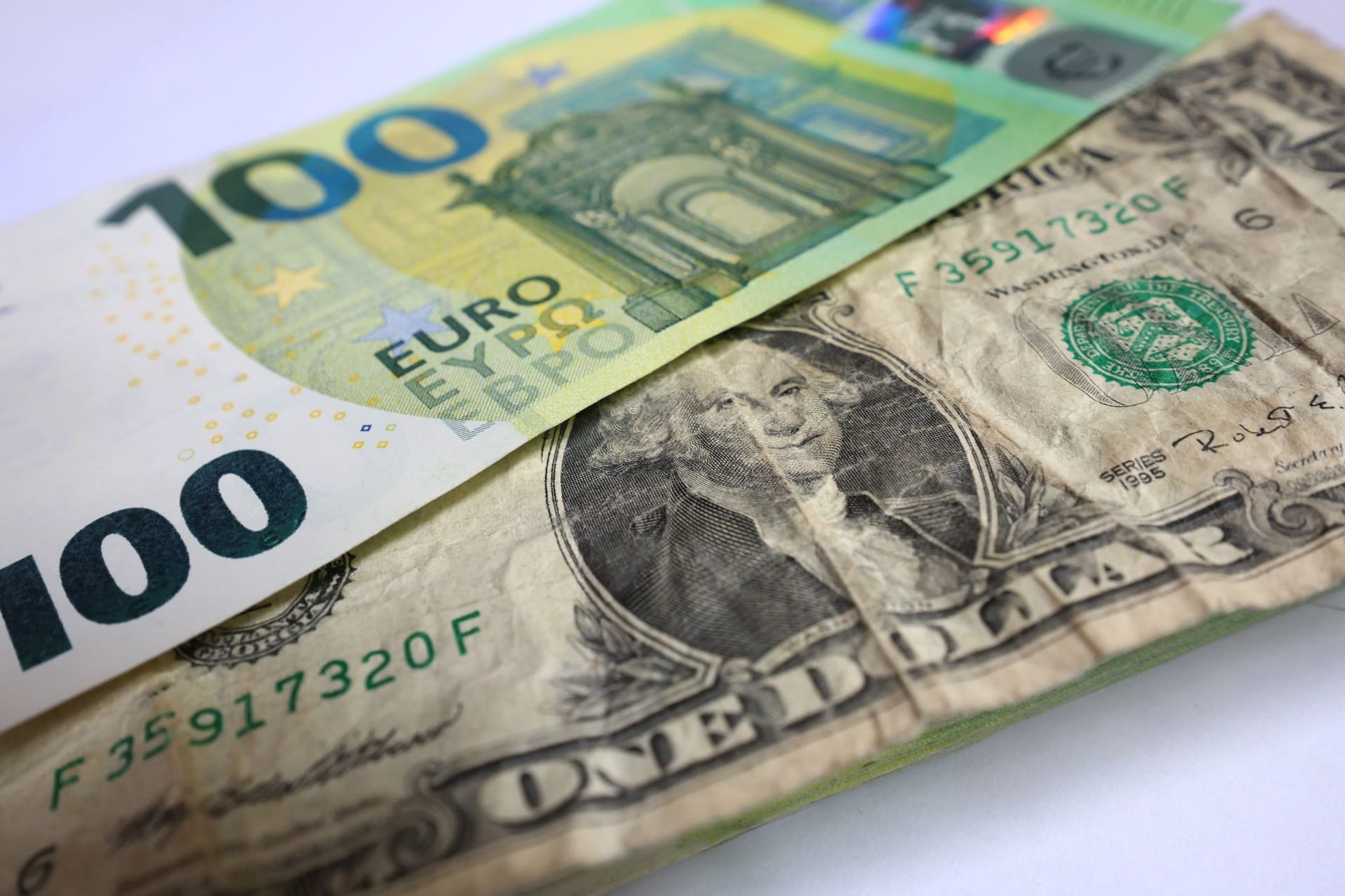 Dollar und Euro