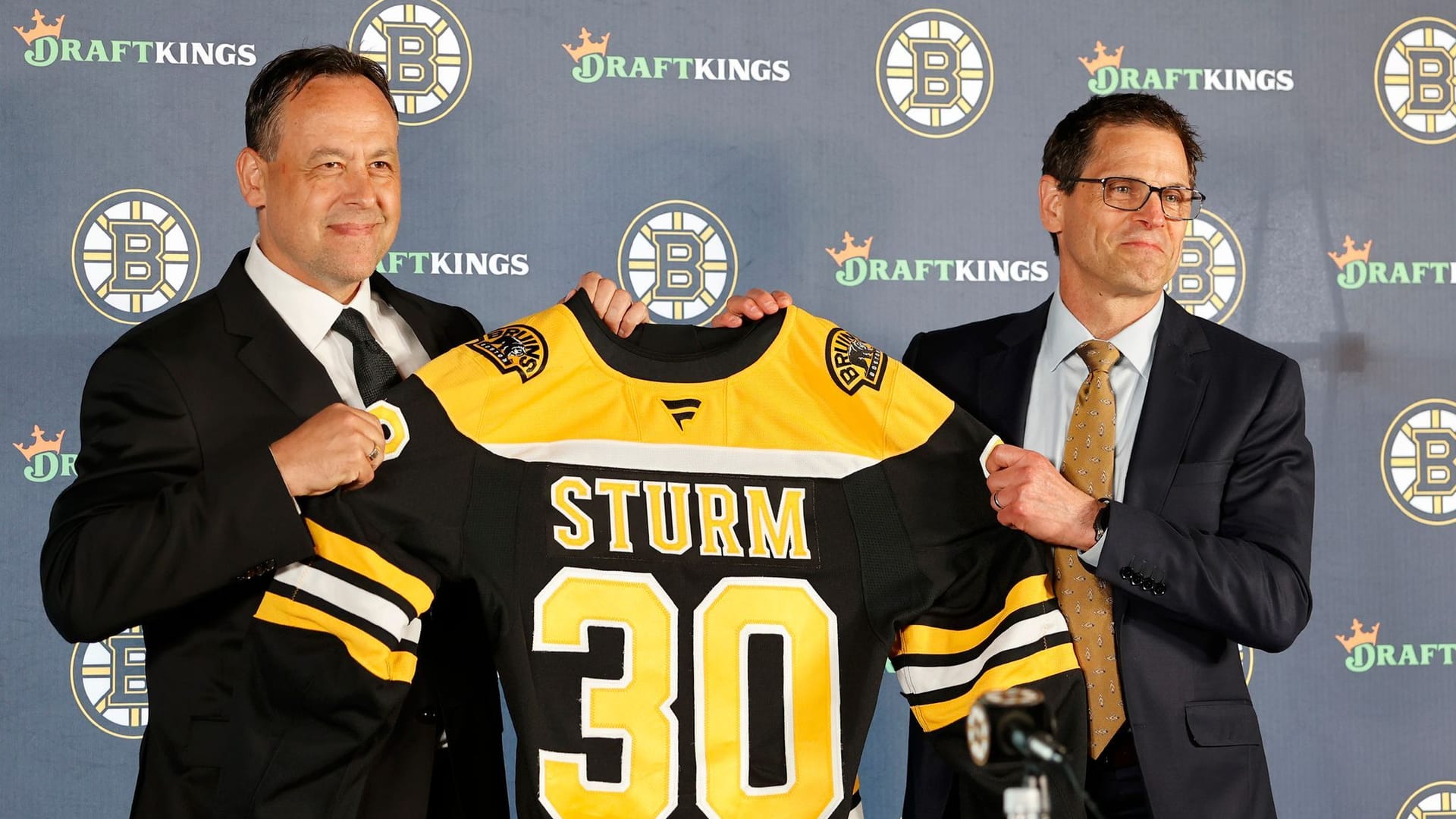Marco Sturm neuer Cheftrainer der Boston Bruins Marco Sturm neuer Cheftrainer der Boston Bruins