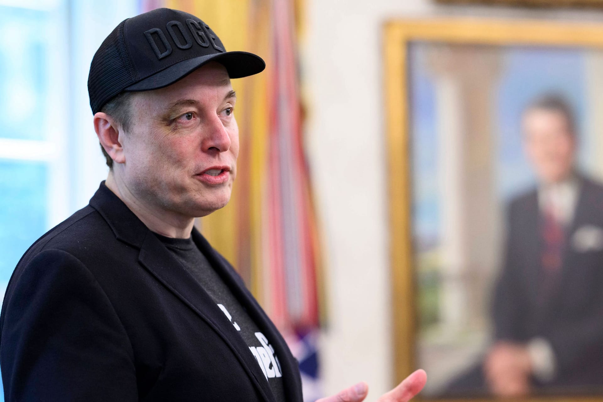 Elon Musk im Weißen Haus: Der Unternehmer wettert gegen Trumps Steuergesetze. (Archivbild)