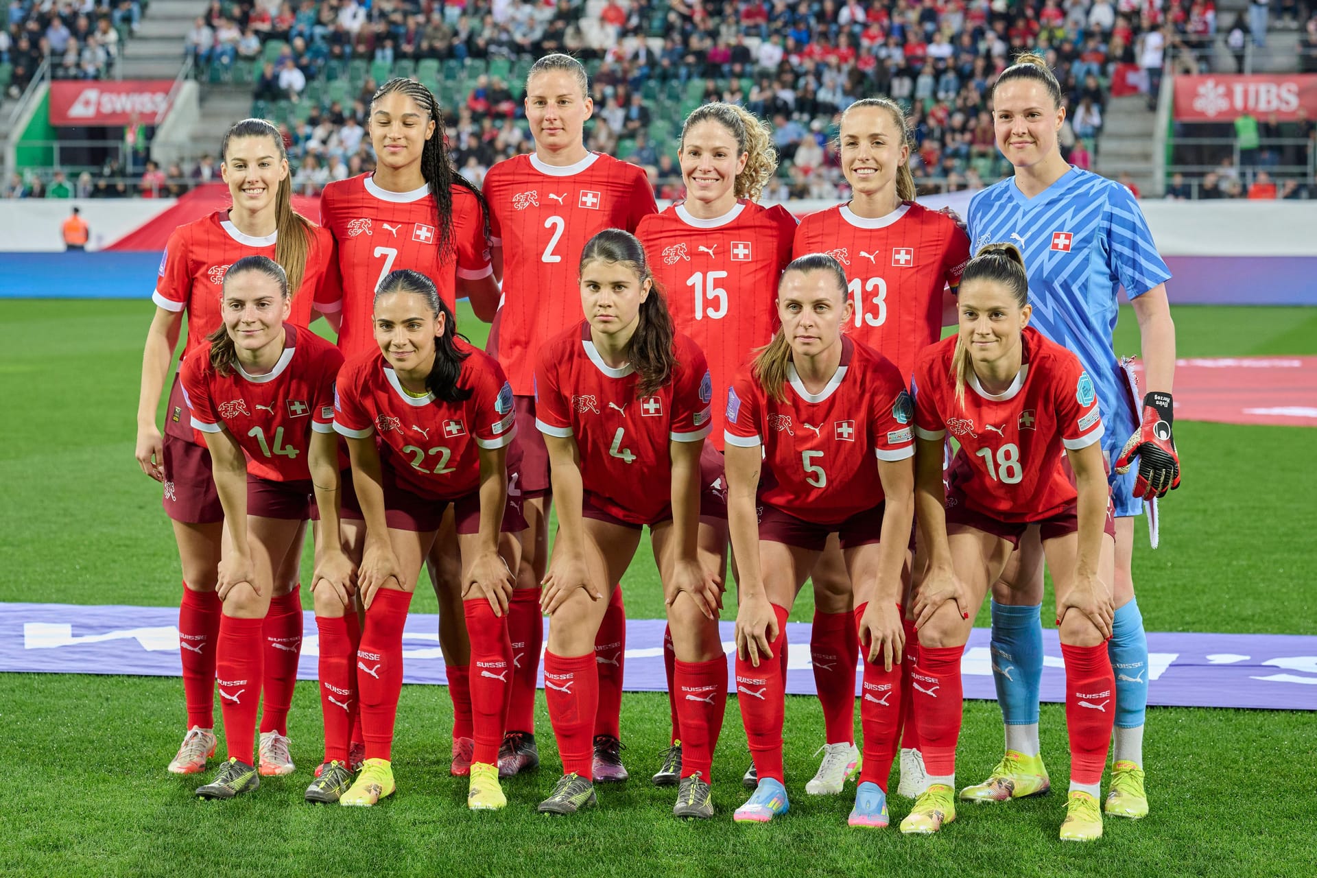 Teamfoto der schweizer Frauen-Nationalmannschaft vor dem Spiel gegen Frankreich am 04.04.2025. Teamfoto der schweizer Frauen-Nationalmannschaft vor dem Spiel gegen Frankreich am 04.04.2025.