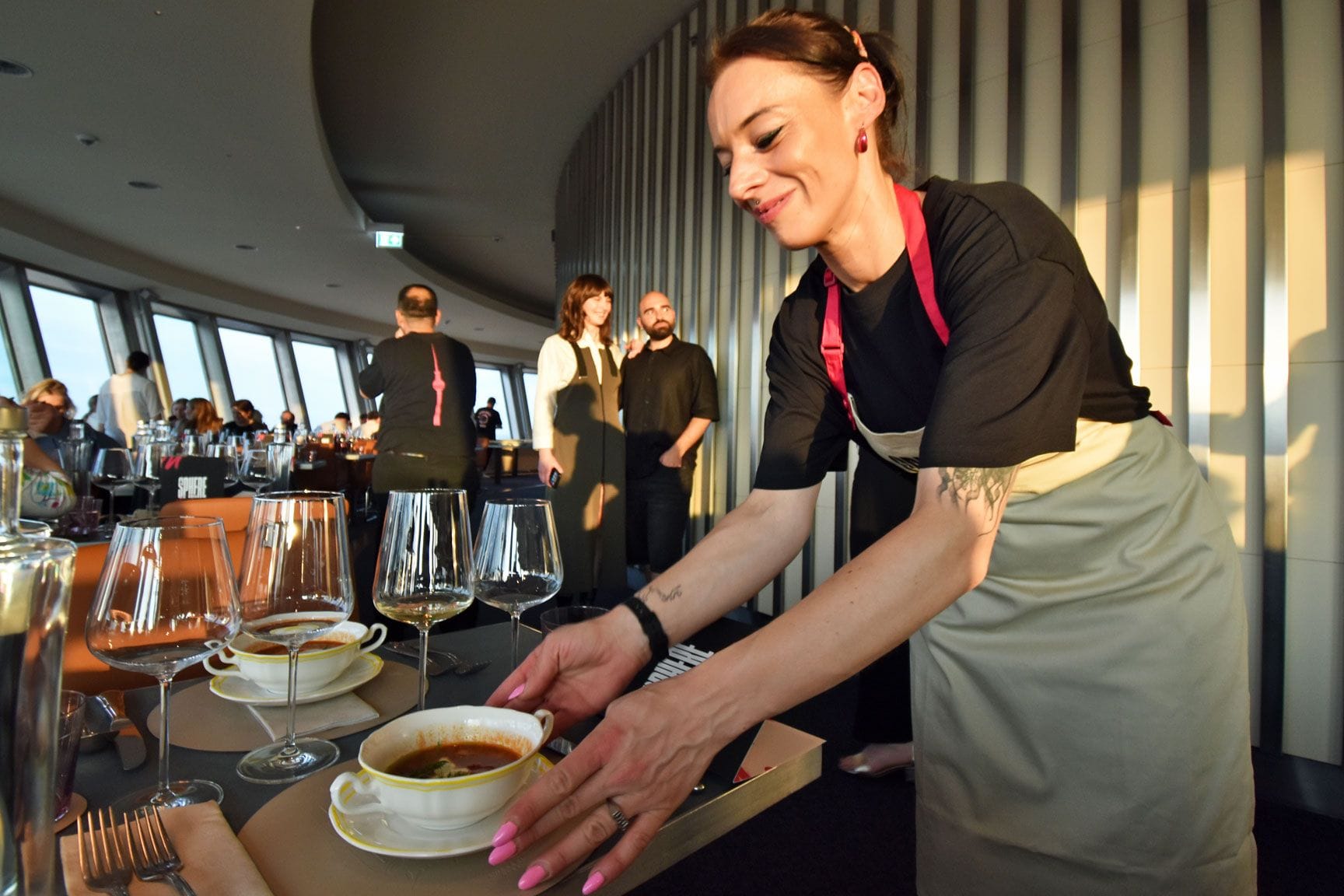 Soljanka in Tim Raues neuem Restaurant "Sphere": Schon zu DDR-Zeiten stand das Gericht auf der Karte, nun ist das Rezept aber anders.