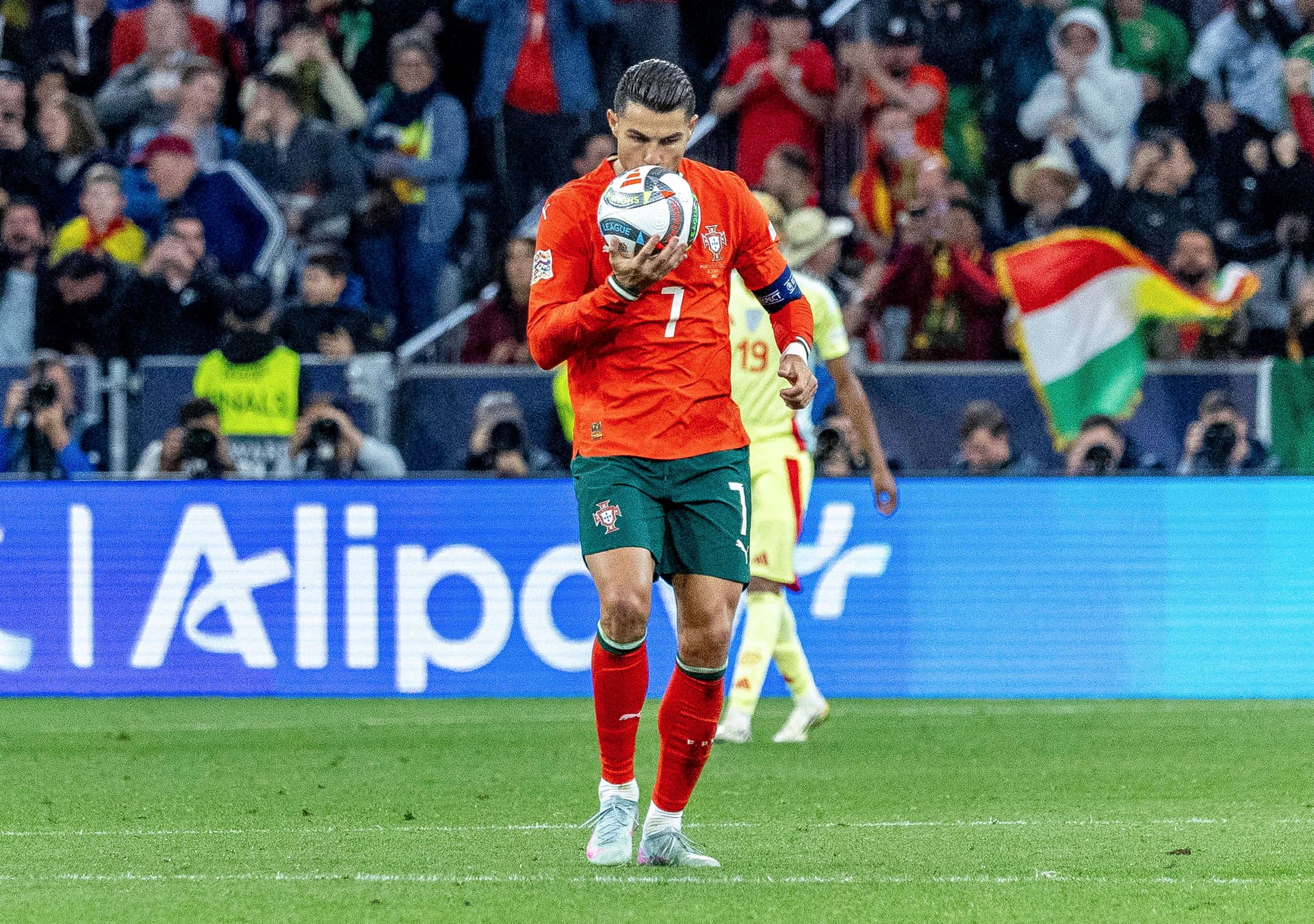 Cristiano Ronaldo traf in seinem 221. Länderspiel zum 138. Mal.