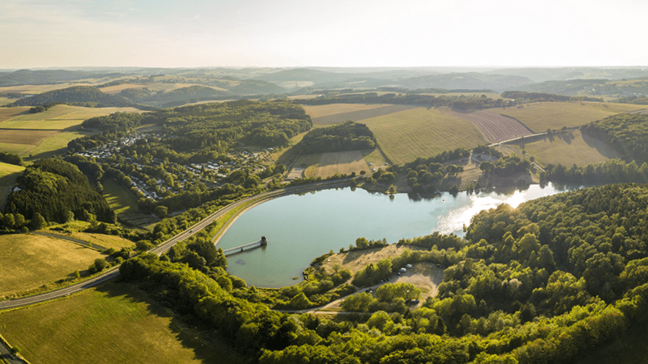 Blick auf den Freilinger See: Der Campingplatz liegt direkt daneben.