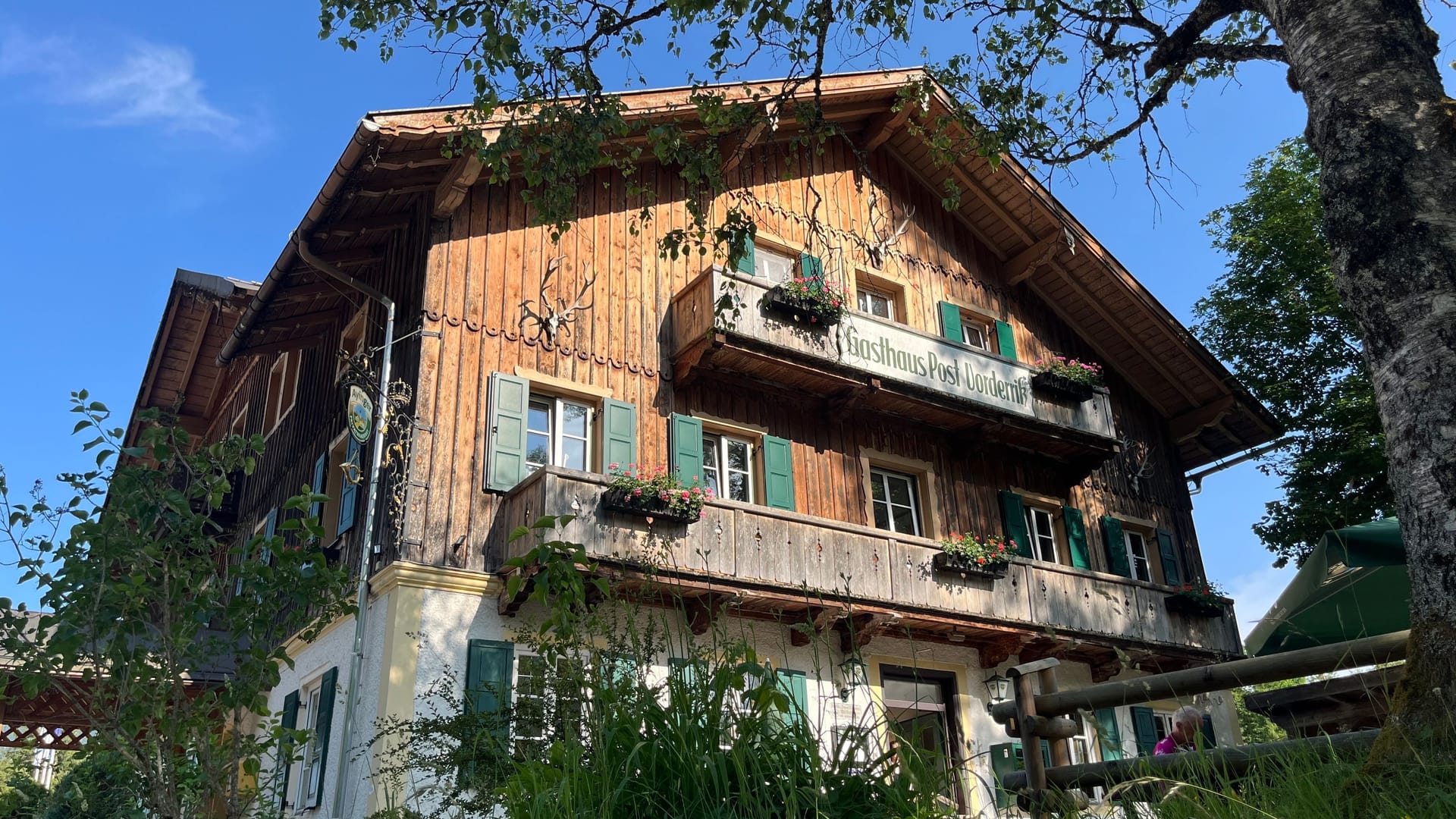 Das Gasthaus Post in Vorderriß: Hier gibt es deftige bayerische Küche.