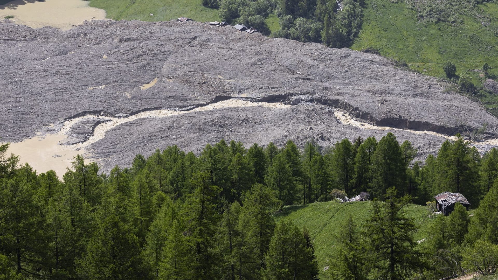 Nach Gletscherabbruch im Wallis