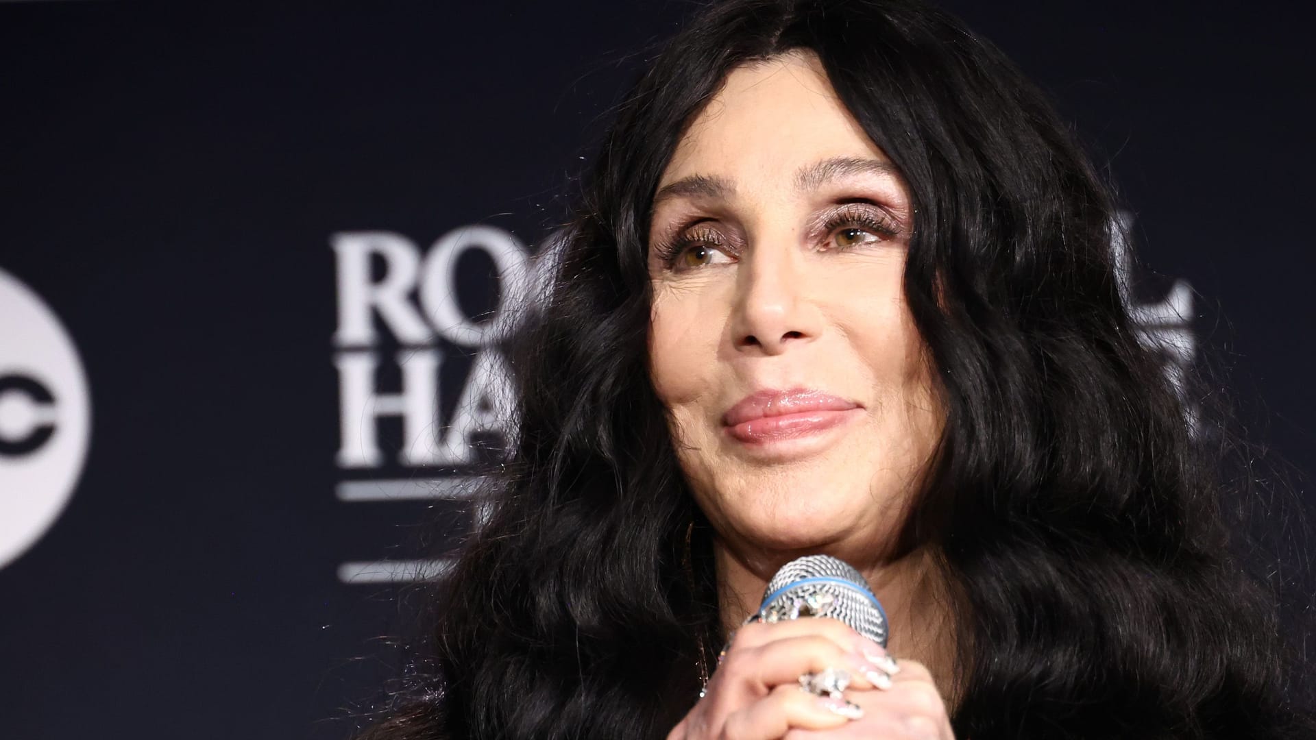 Cher: Ihr Sohn wird in einer Klinik behandelt.