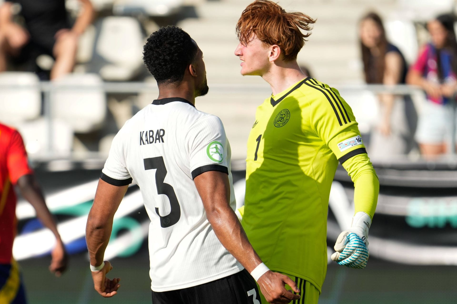 Konstantin Heide (r.): Der DFB-Torhüter parierte im Halbfinale der U19-EM gegen Spanien einen Elfmeter.