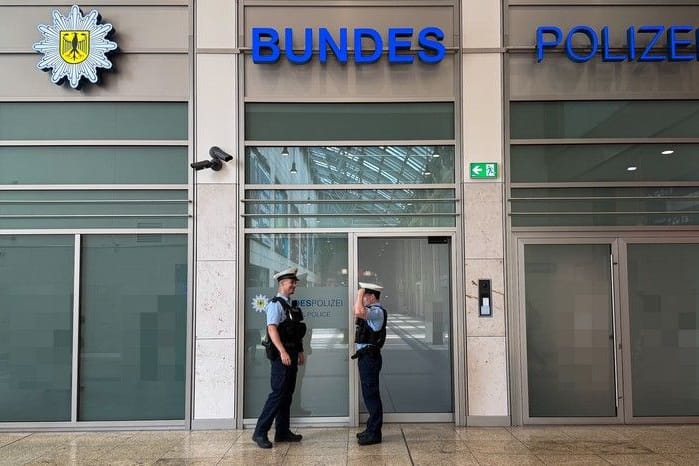 Kölner Hauptbahnhof: Die neue Wache der Bundespolizei Köln.