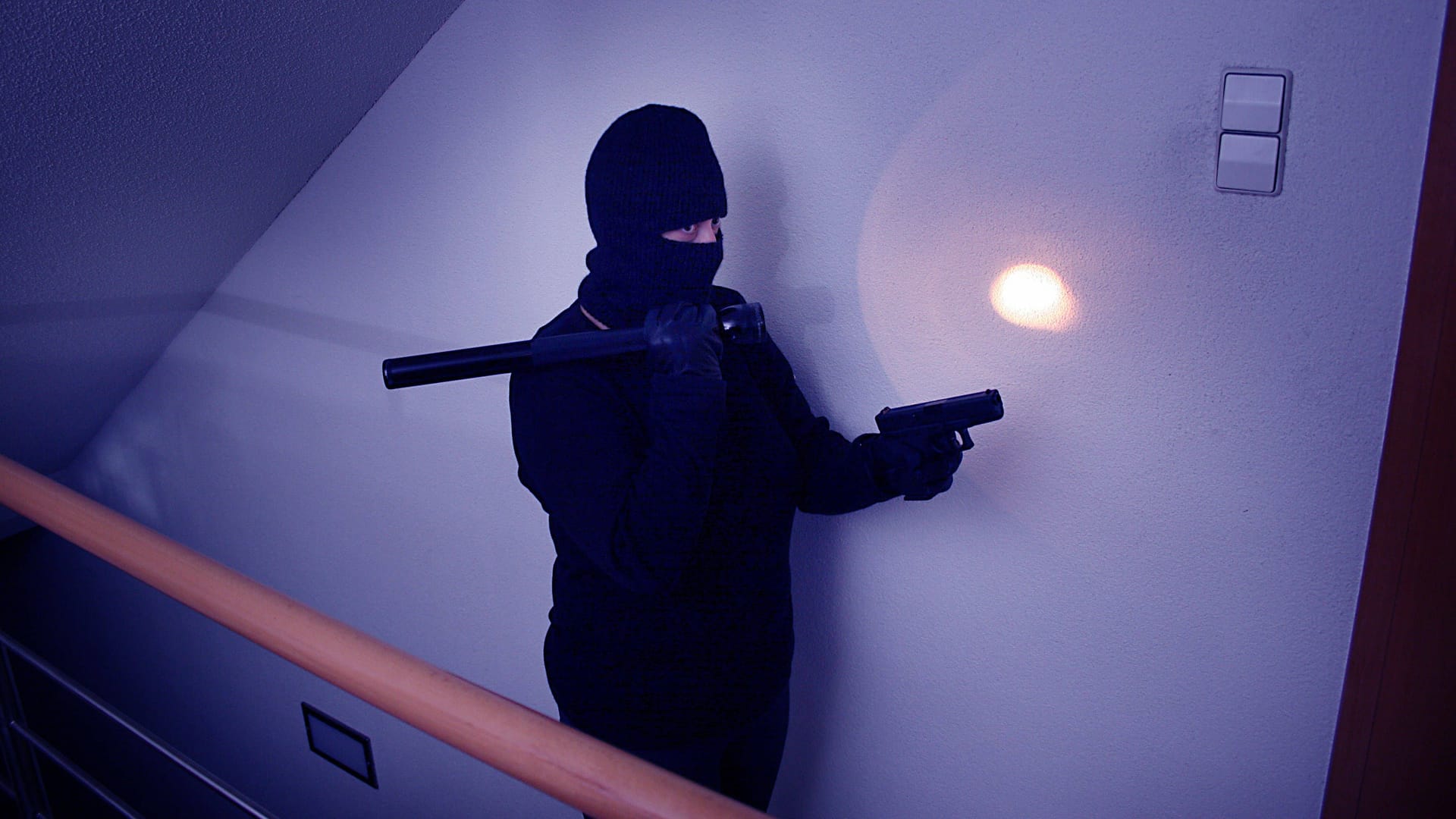 Einbruch in eine Wohnung / Break-in into a flat . ,model released, Symbolfoto Copyright: xZoonar.com/www.BilderBox.comx 893326 ,model released, Symbolfoto