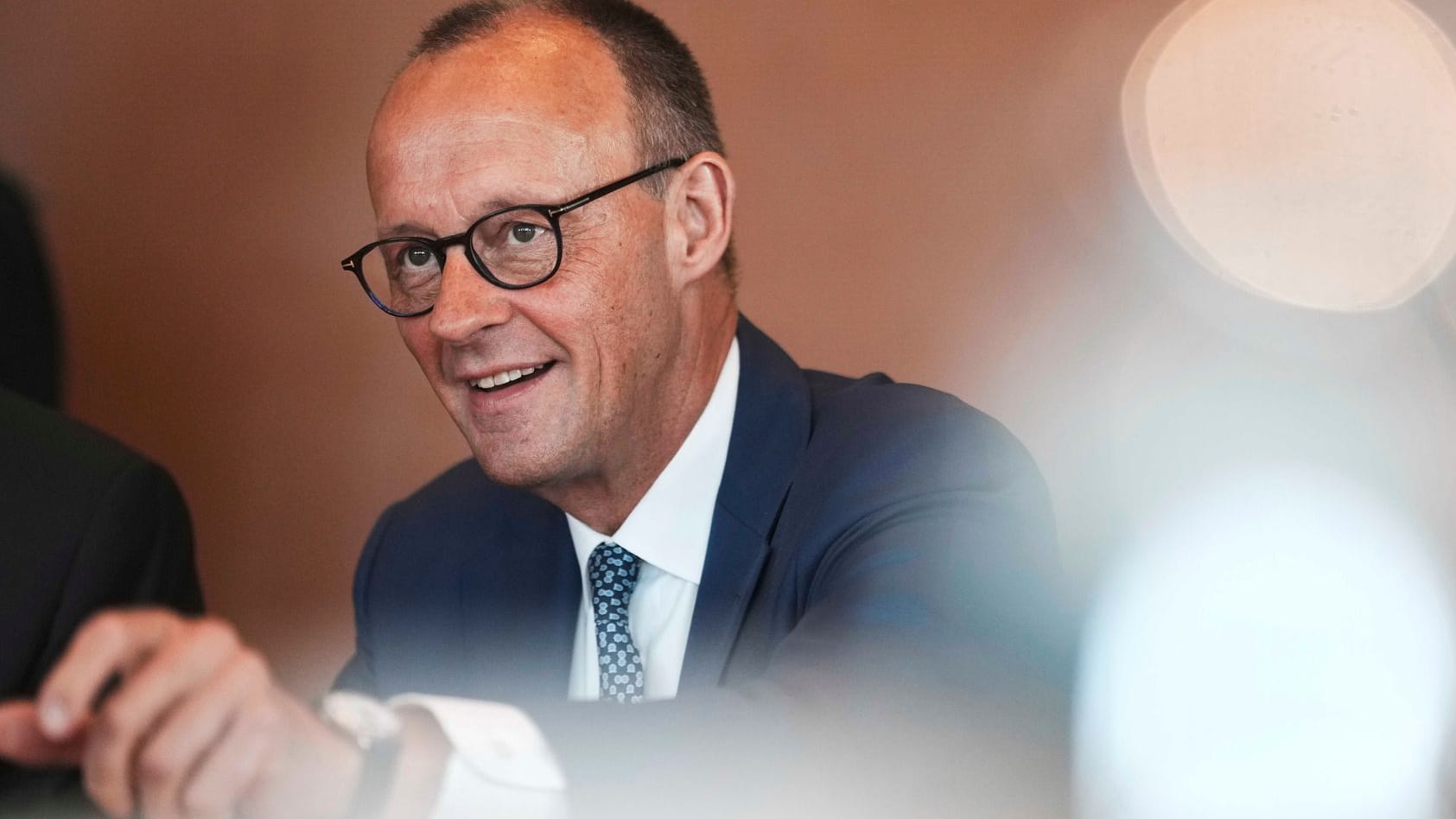 Bundeskanzler Friedrich Merz (CDU): Er will Herkunftsstaaten am Bundesrat vorbei als sicher einstufen.