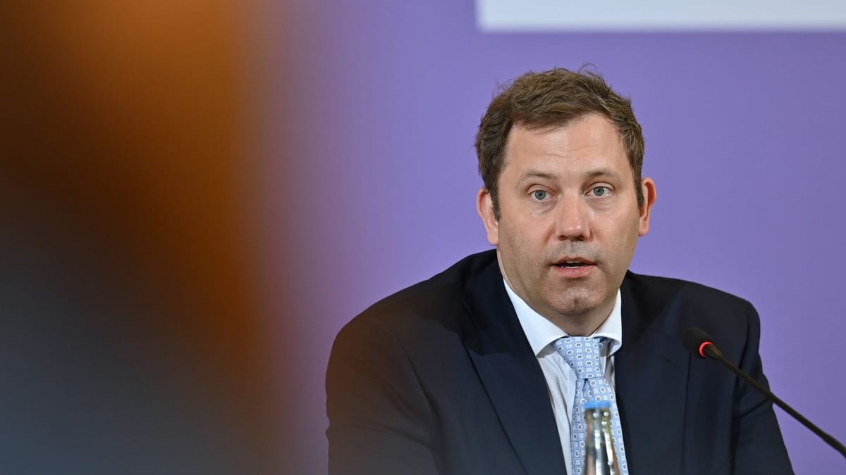 Aufrüstung: Finanzminister Klingbeil plant 170 Milliarden Euro Schulden