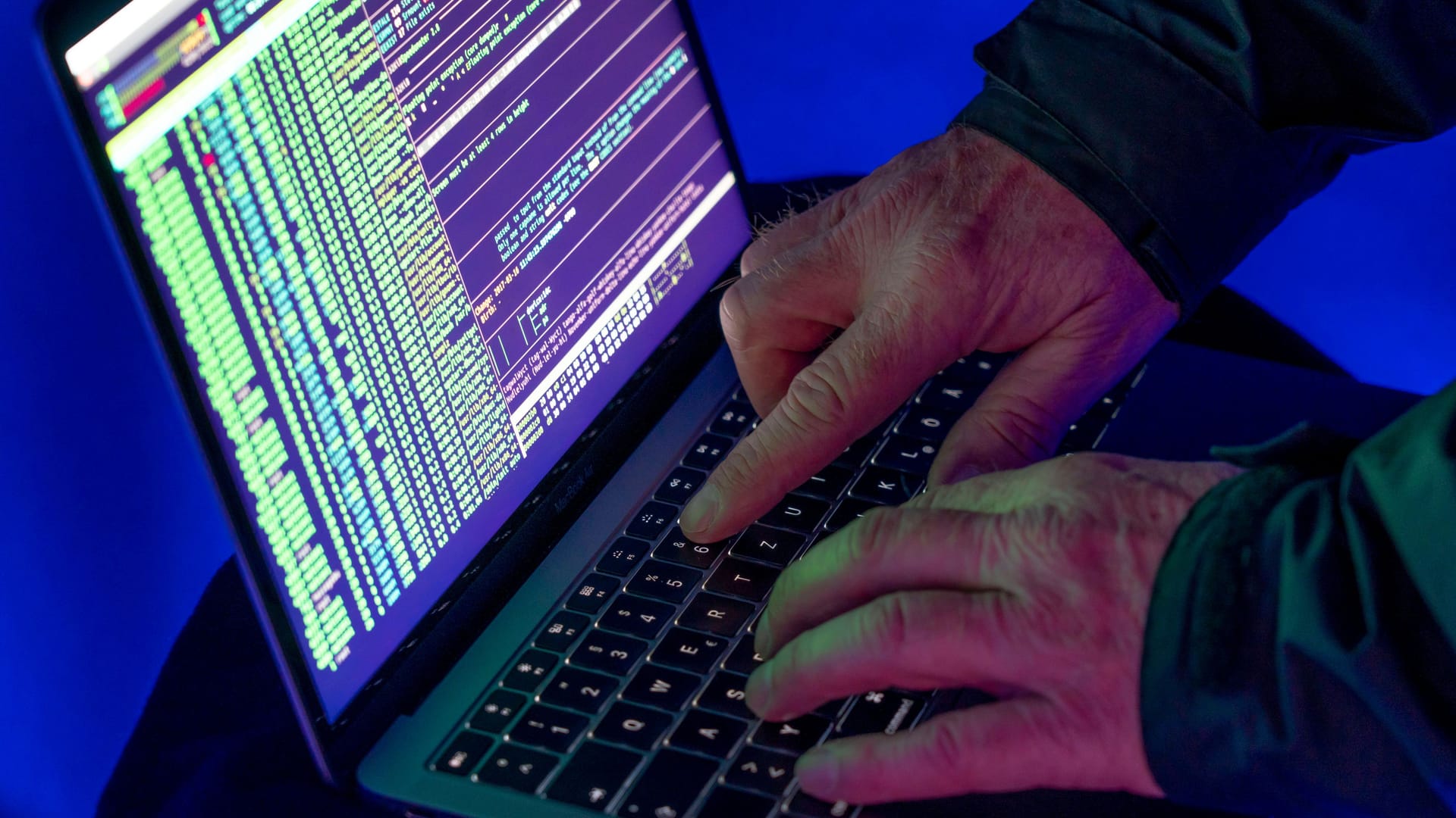 Kriminalität im Internet: Betrüger haben es häufig auf sensible Daten abgesehen. (Symbolbild)