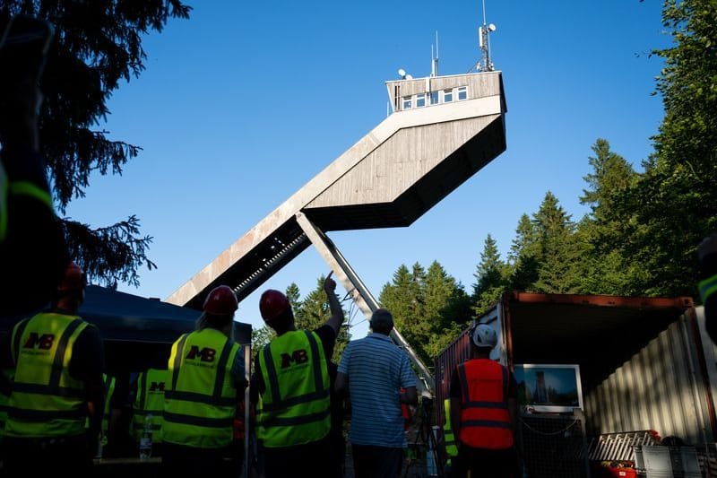 Der Turm der Inselsbergschanze Brotterode soll abgerissen werden.