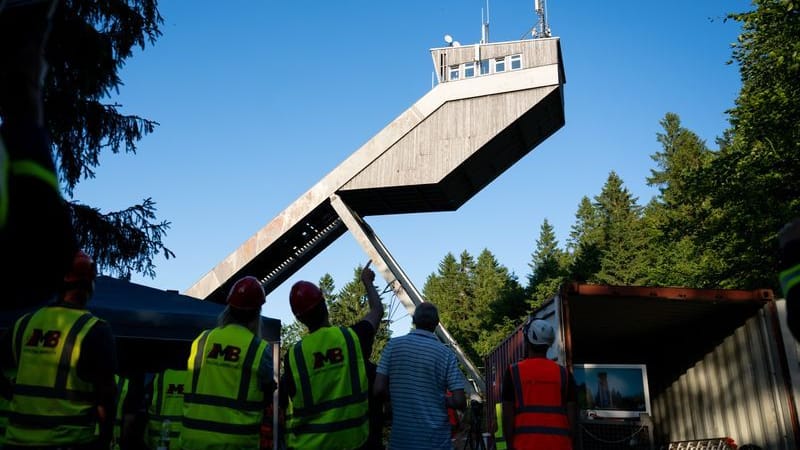 Der Turm der Inselsbergschanze Brotterode soll abgerissen werden.