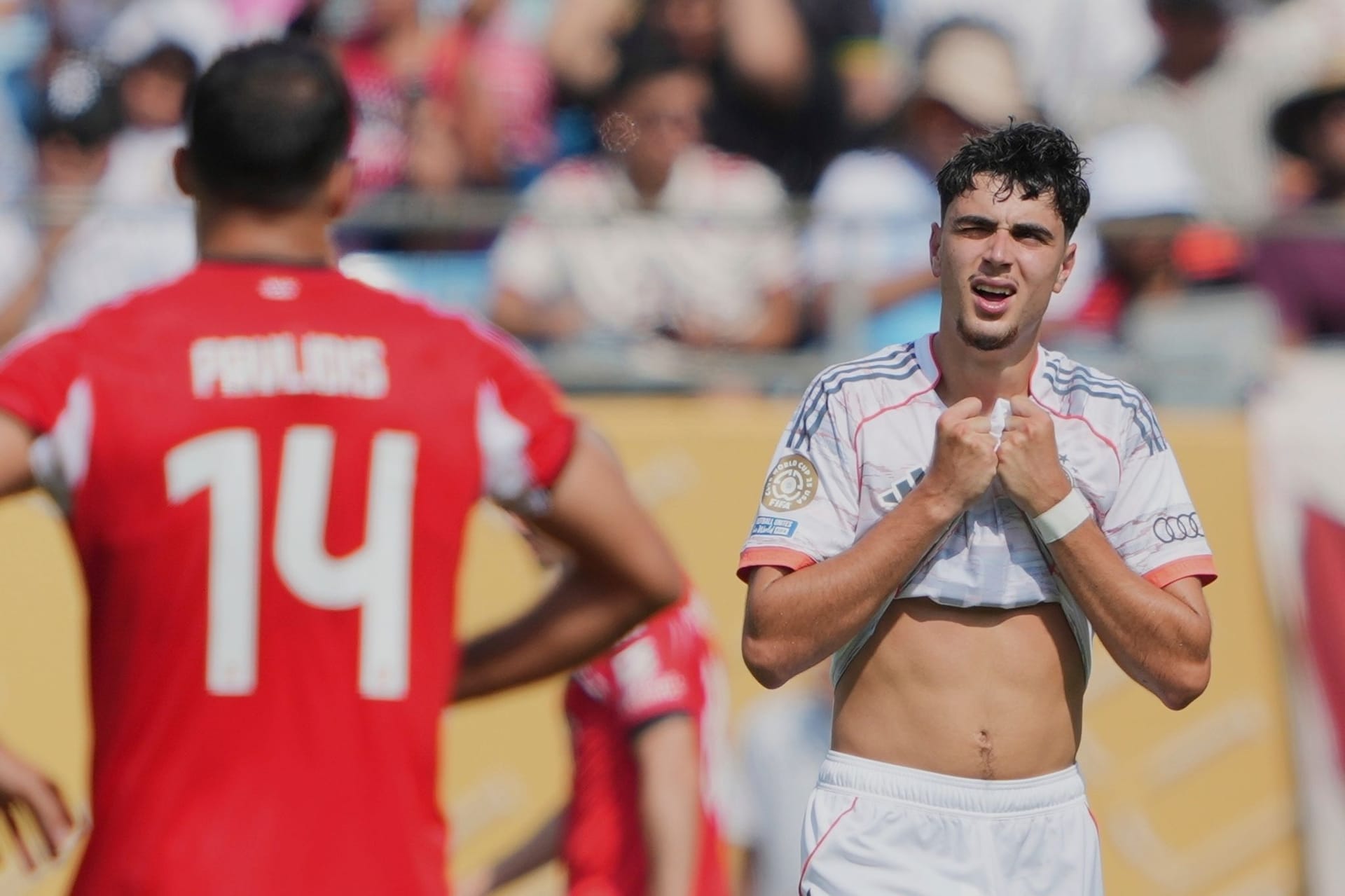 Aleksandar Pavlović: Er konnte die Niederlage nicht verhindern. Aleksandar Pavlović: Er konnte die Niederlage nicht verhindern.