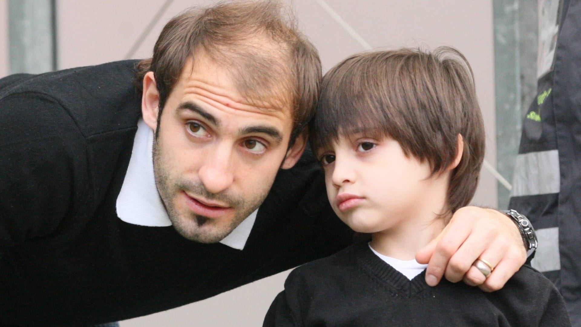 Club-Legende Javier Pinola mit seinem Sohn Luciano (Archivbild): Heute ist er bereits vollljährig.