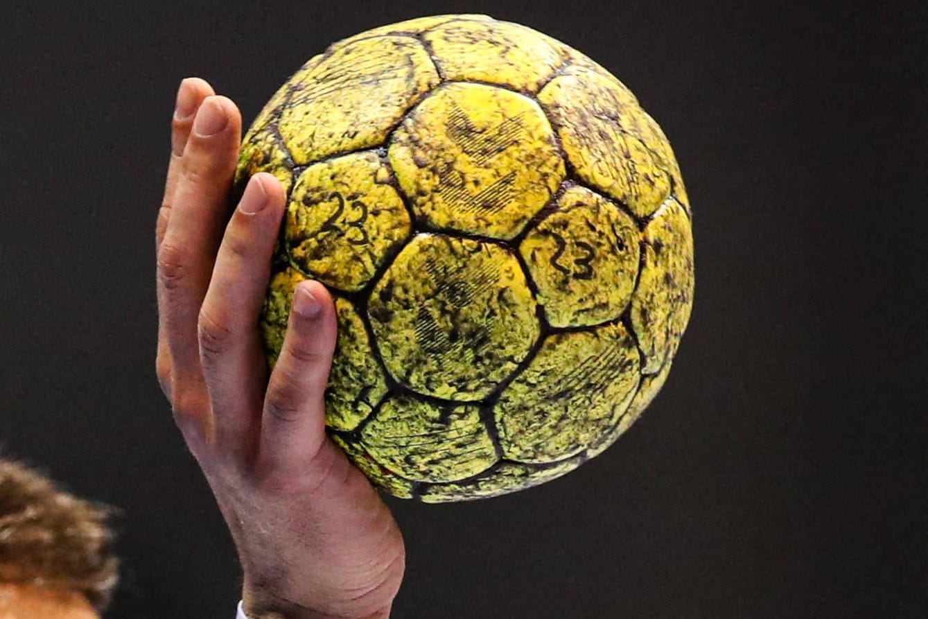 Handball (Symbolbild): Für die U21 der Färöer war nun bei der WM Schluss.