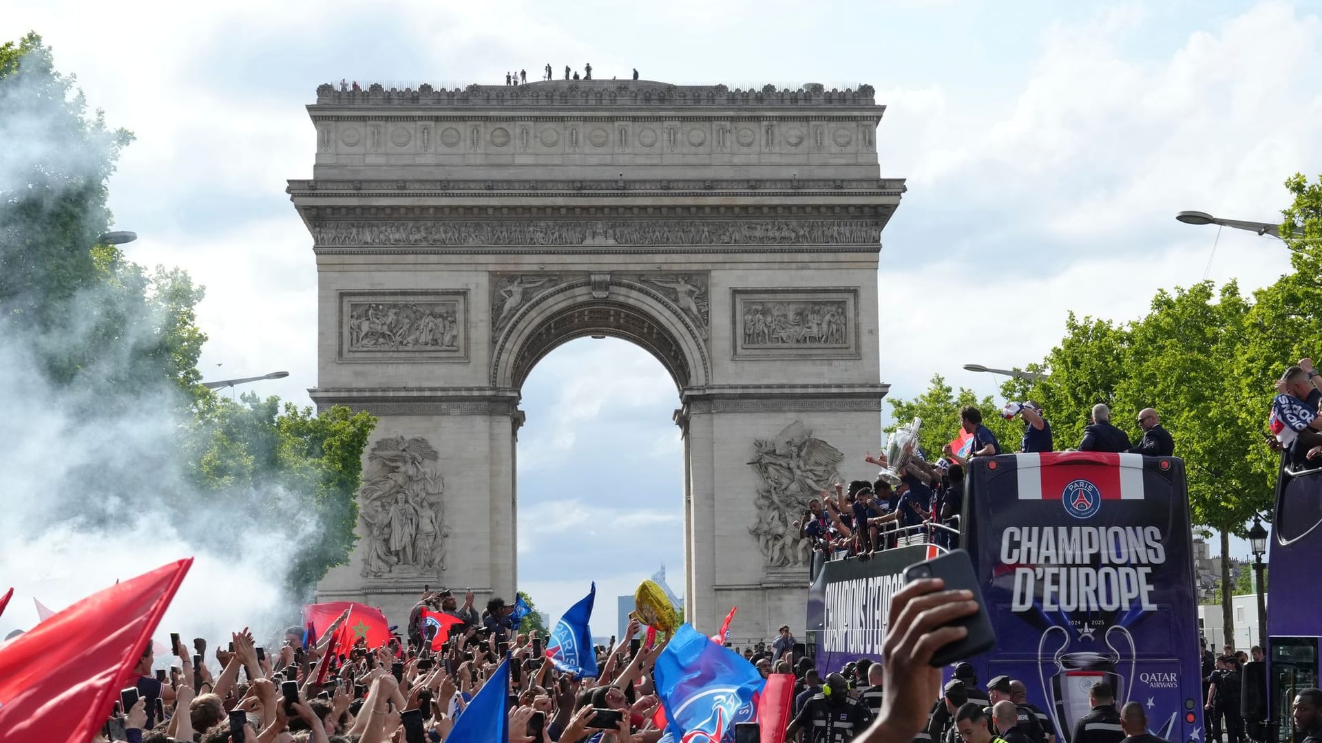79 Festnahmen nach erneuter Randale bei PSG-Feier in Paris
