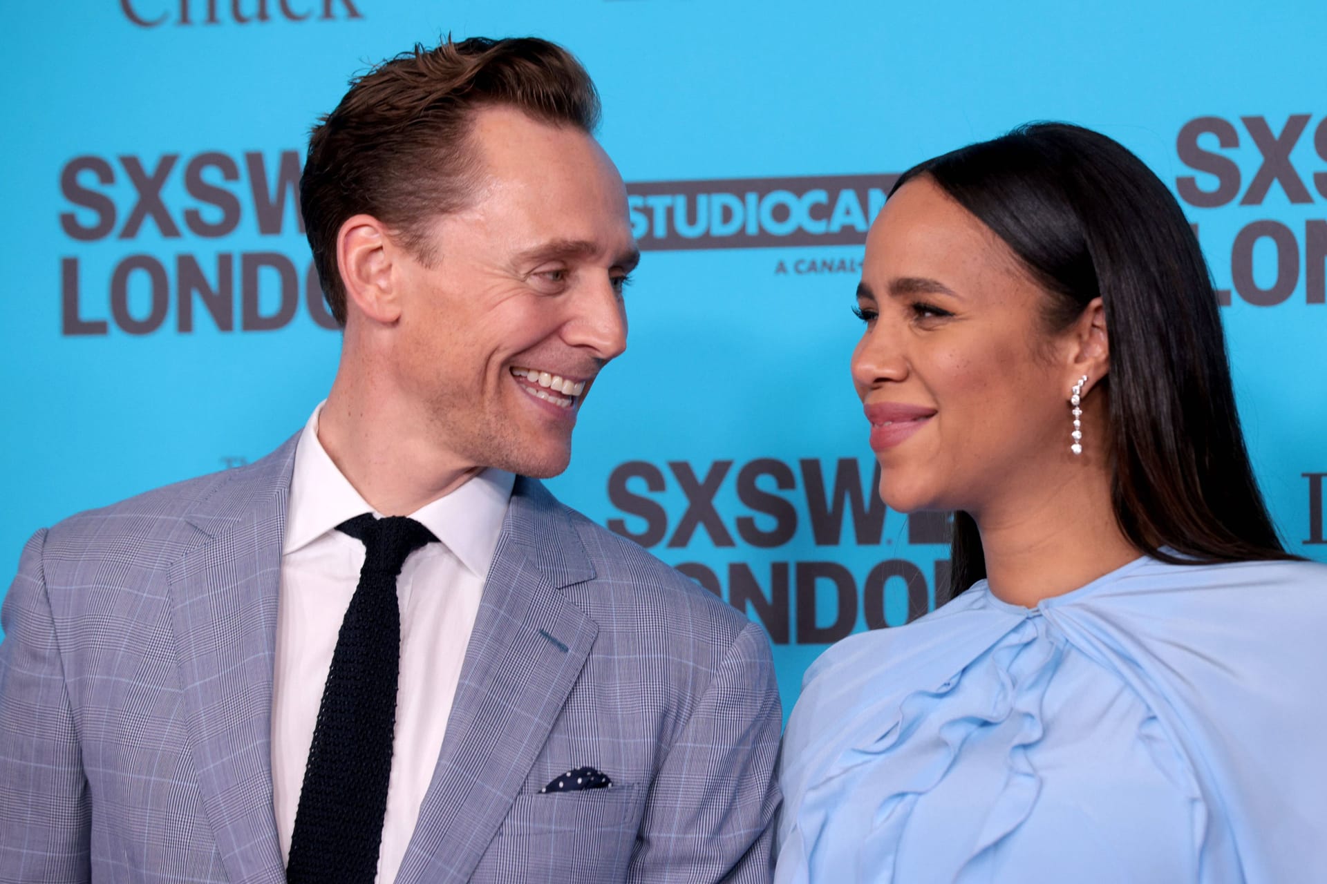 Tom Hiddleston und Zawe Ashton: Das Paar erwartet Nachwuchs. Tom Hiddleston und Zawe Ashton: Das Paar erwartet Nachwuchs.