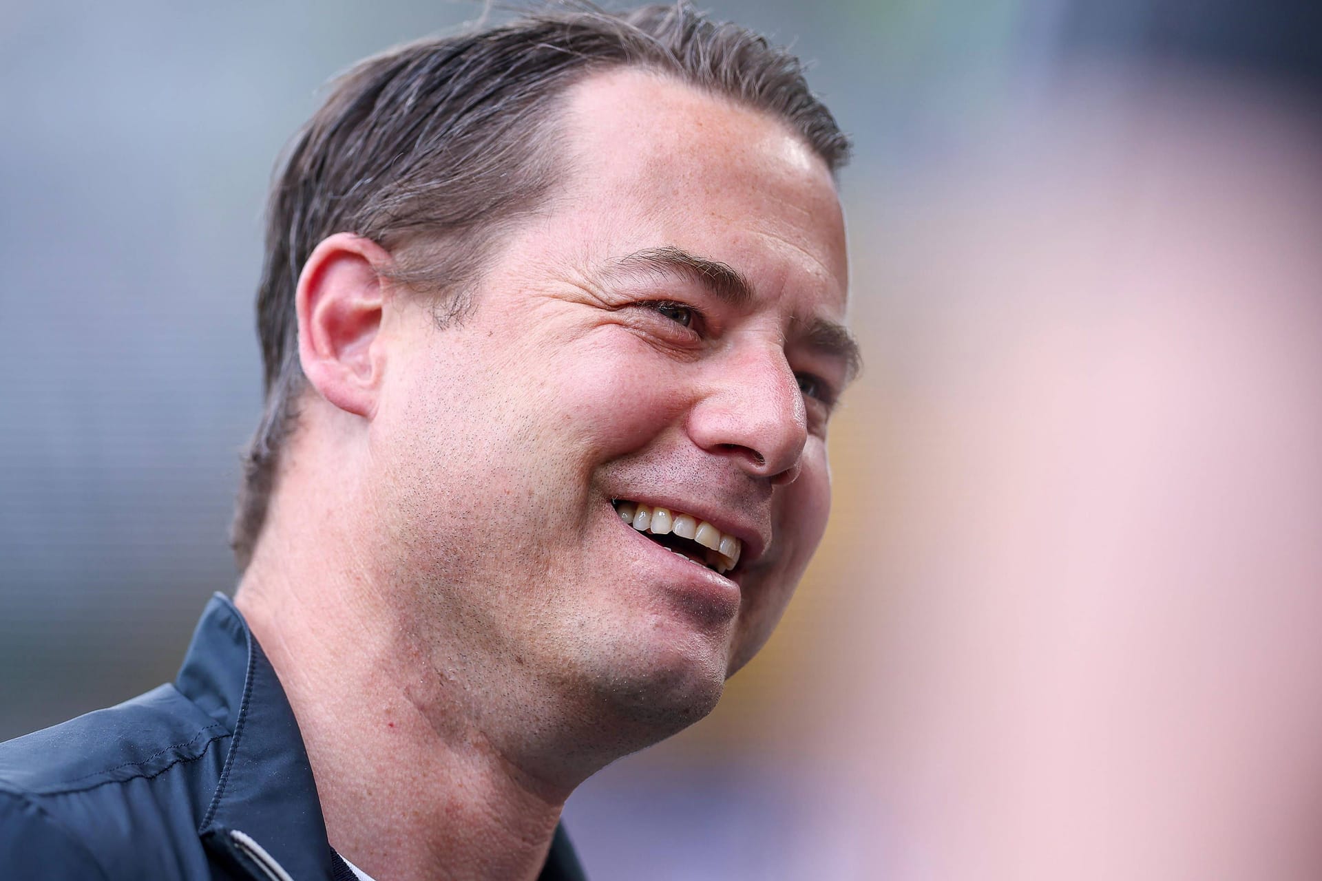 Lars Ricken: Dortmunds Geschäftsführer Sport darf sich womöglich bald über einen neuen Sponsor freuen.