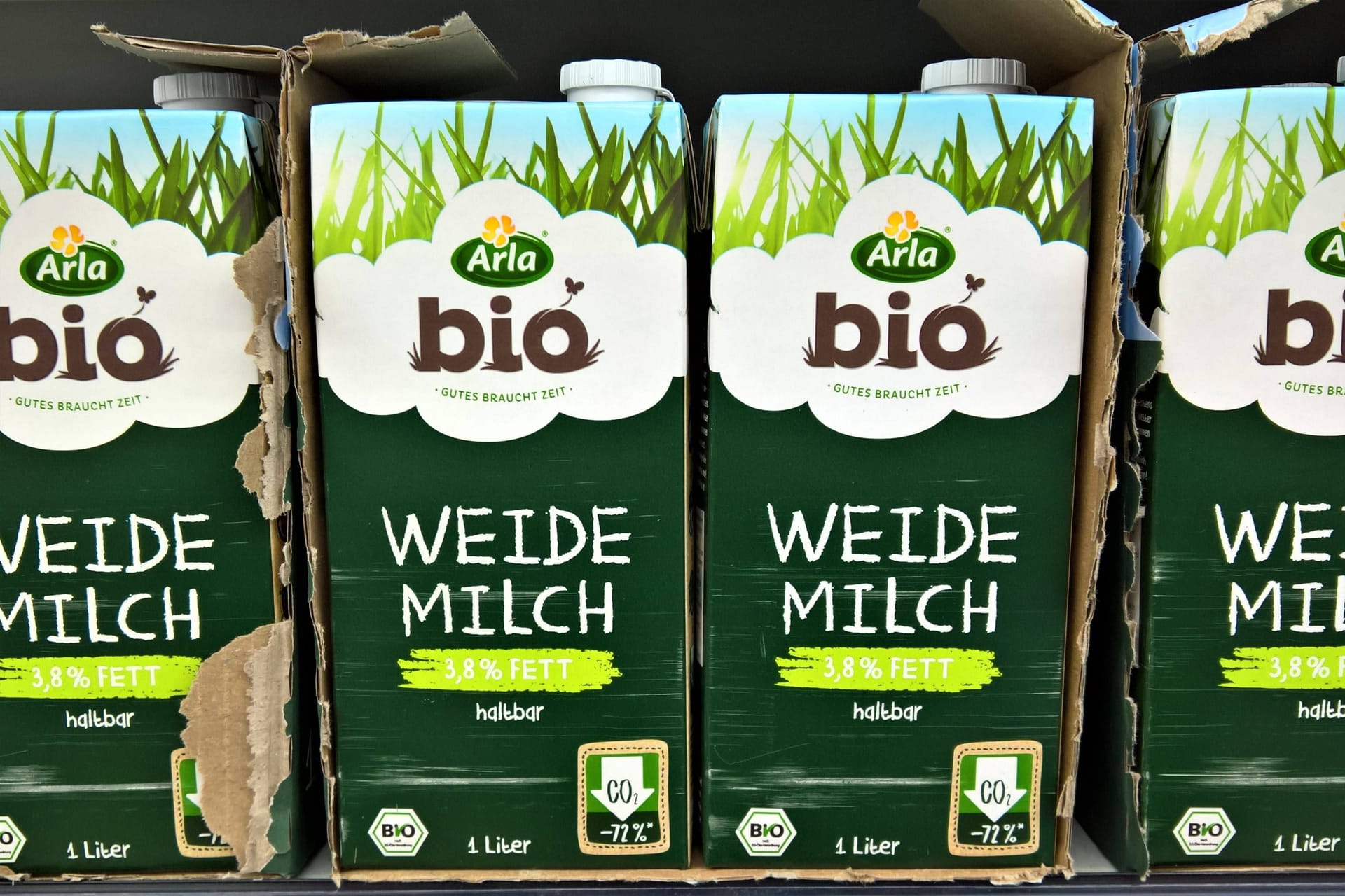 Milch der Marke Arla (Symbolbild): Über 7.500 Milchbauern sind in der Molkereigenossenschaft Arla vereint.