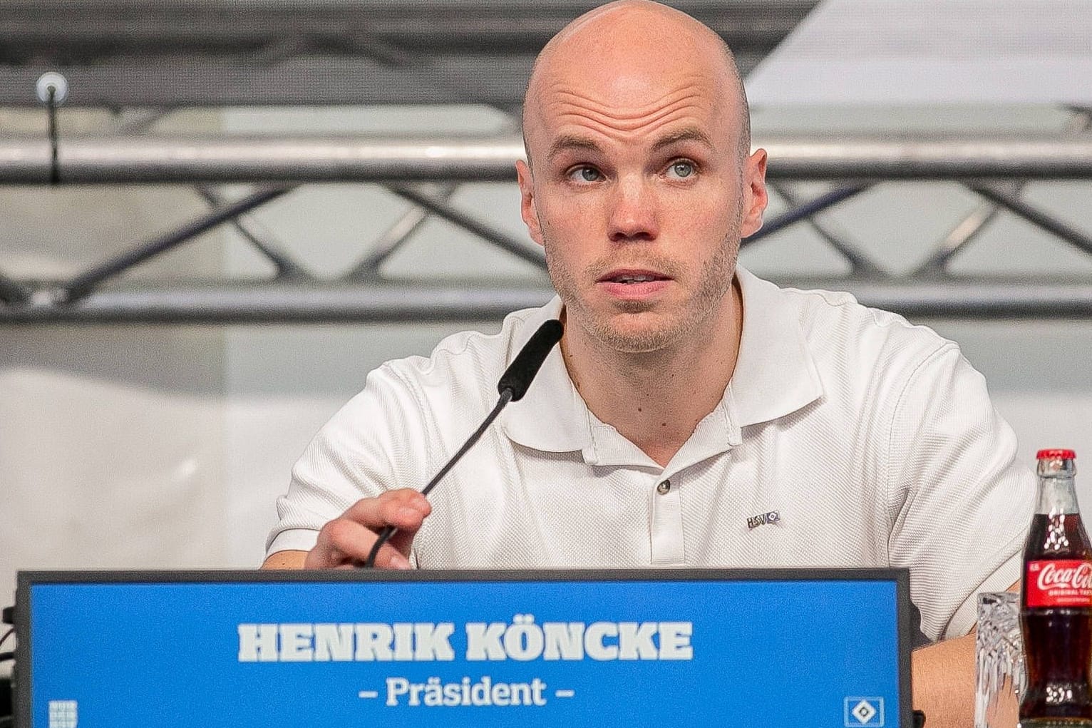 Henrik Köncke auf der Mitgliederversammlung: Der Ex-Ultra ist seit Samstag neuer HSV-Präsident.