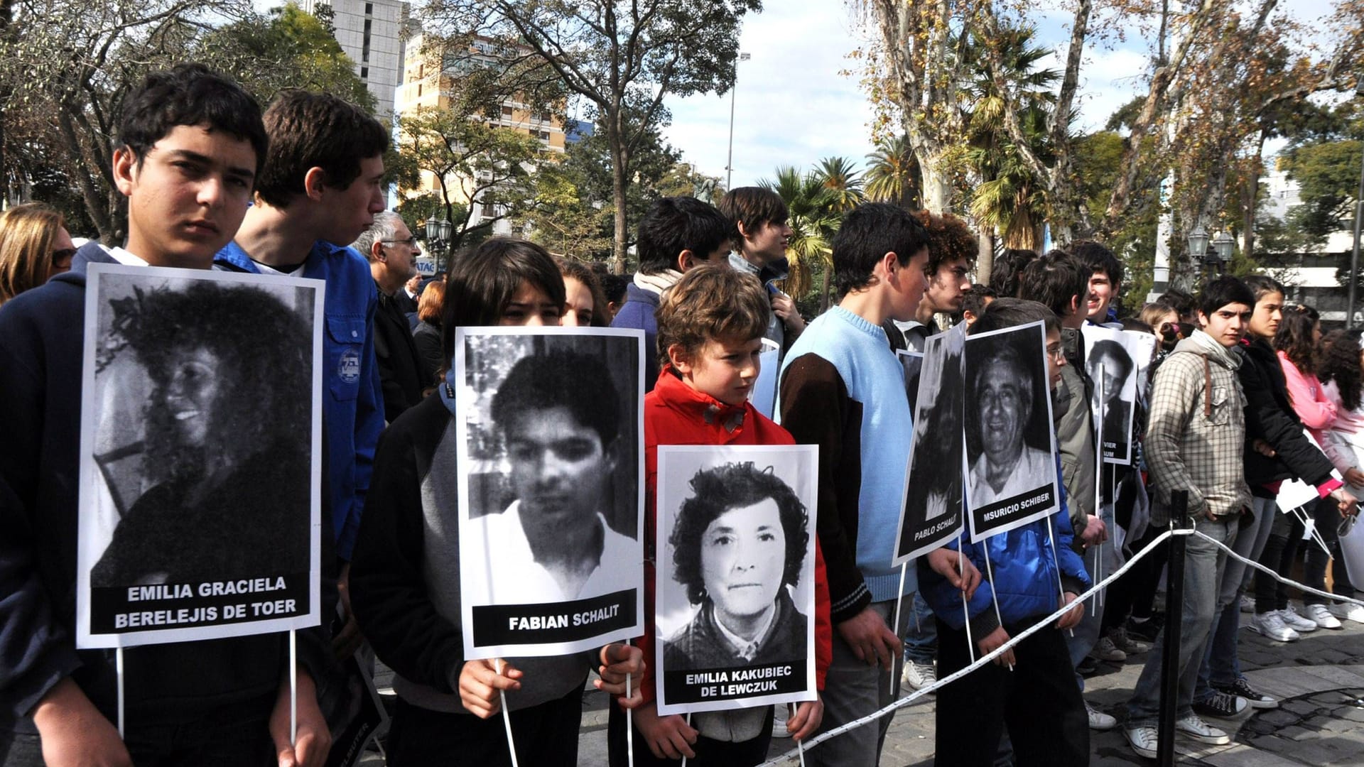 Gedenkveranstaltung in Argentinien: Bei dem Anschlag 1994 wurden 85 Menschen getötet.