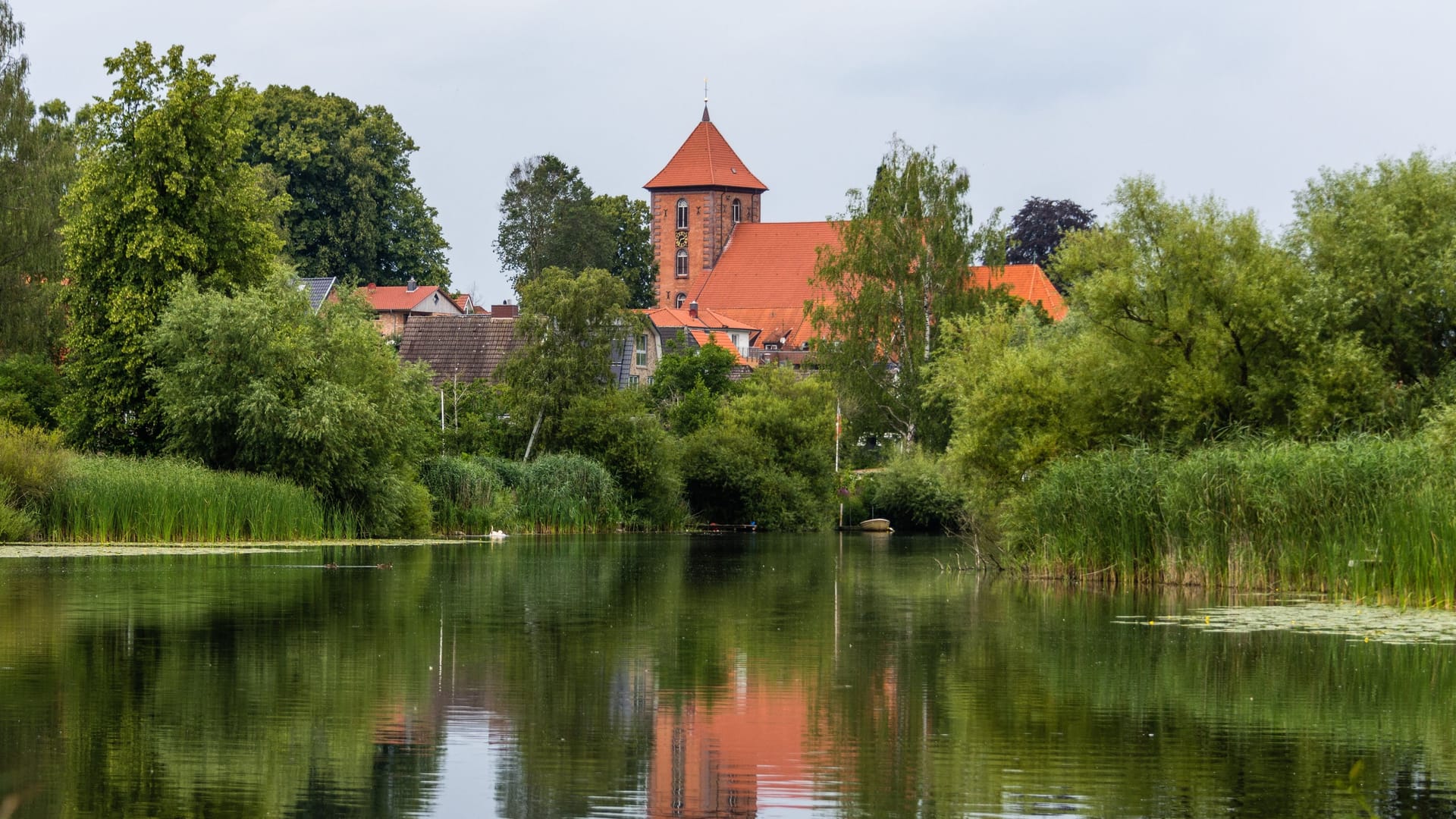 Kirche in Preetz (Archivbild): Urlauber schätzen die Ausflugsmöglichkeiten.