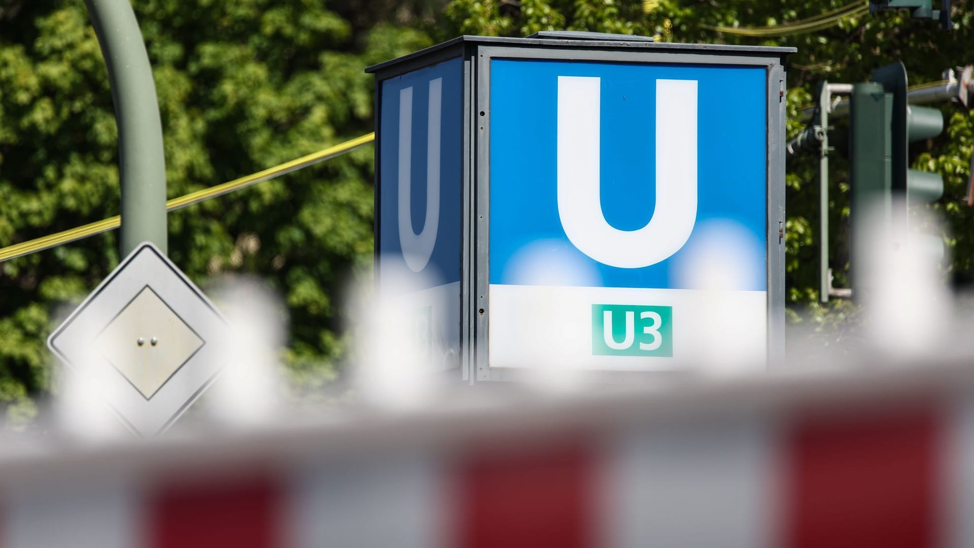 Tunnelschäden auf der U3 Tunnelschäden auf der U3