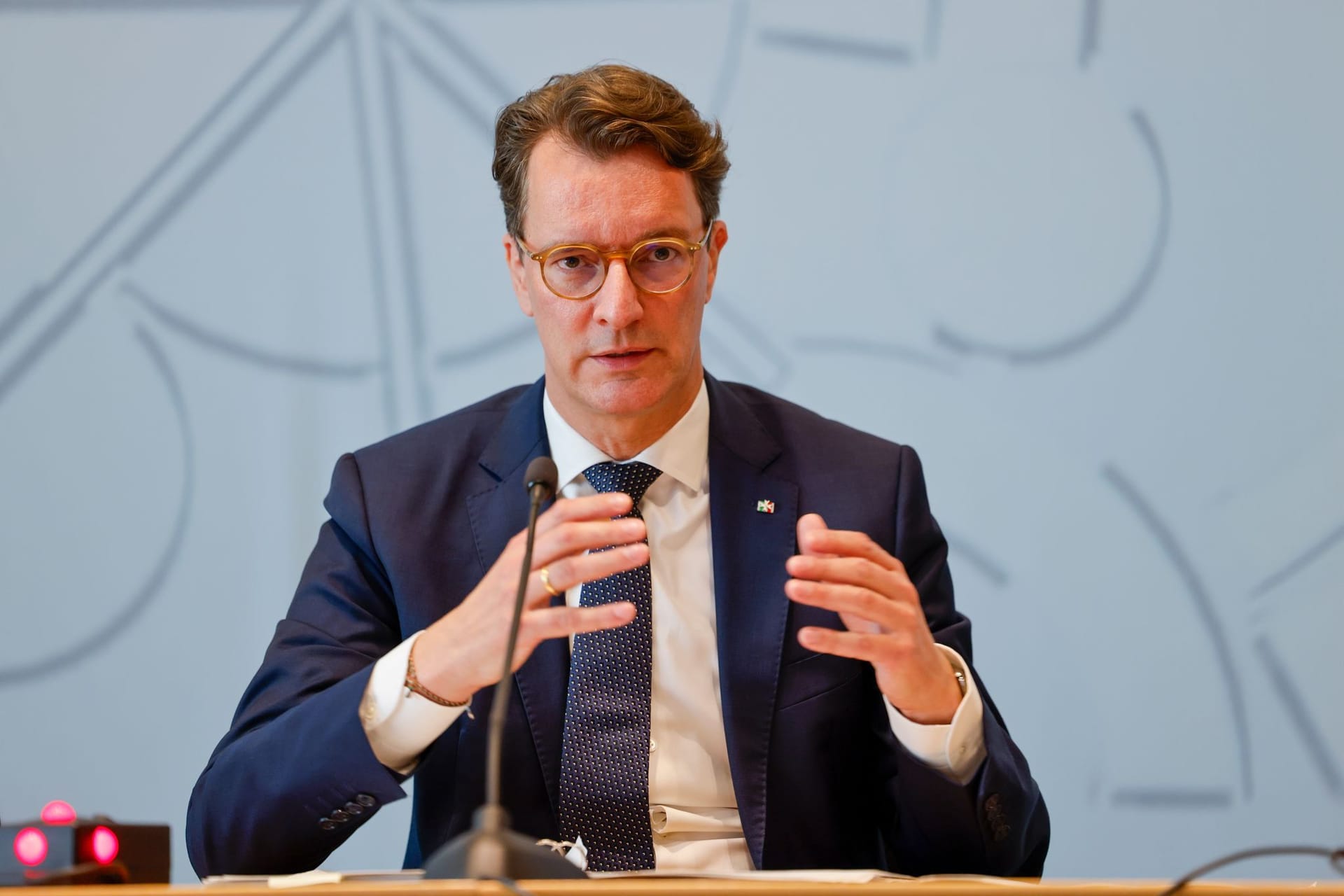 NRW-Ministerpräsident Hendrik Wüst bei Pressegespräch