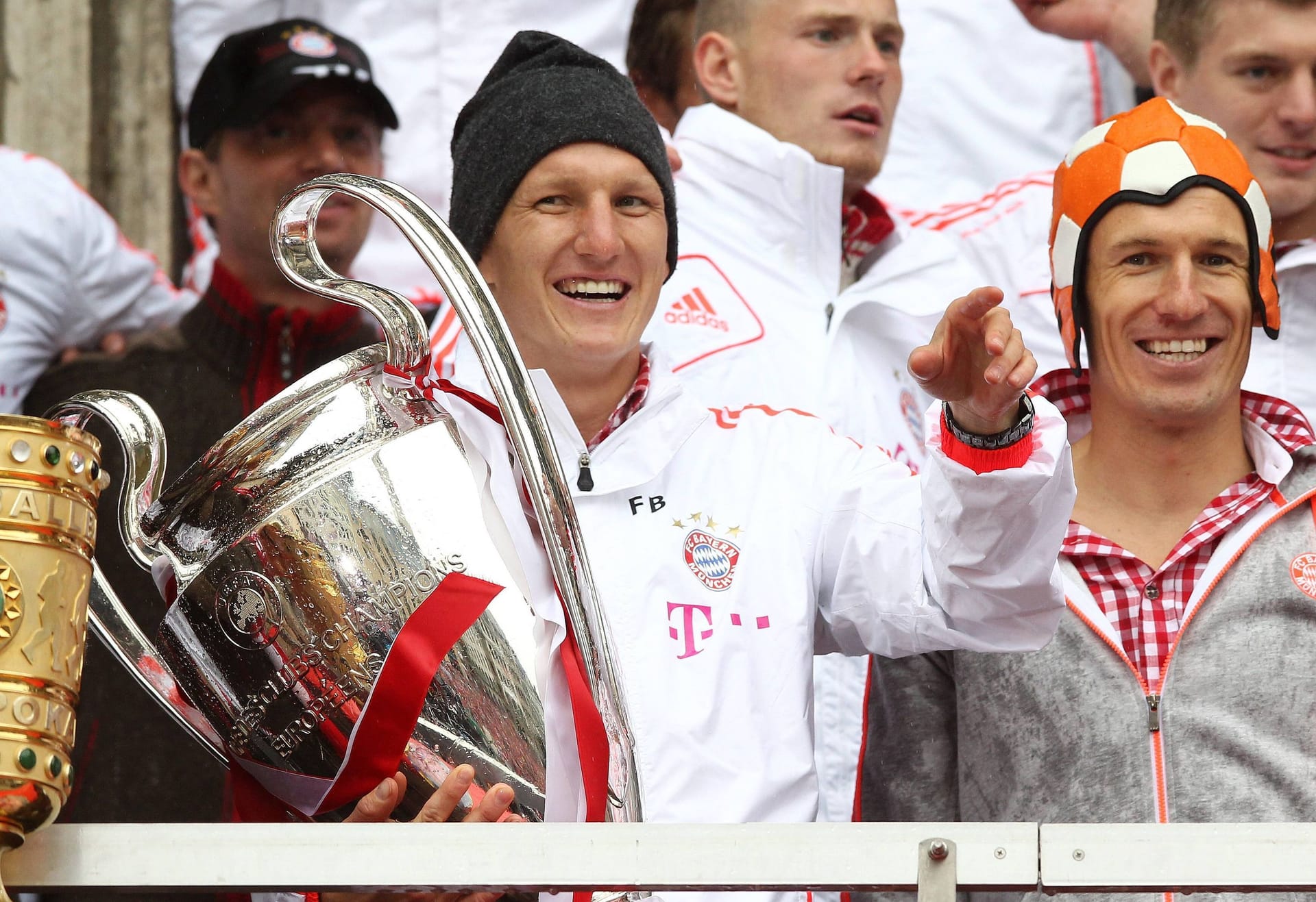 2013: Mit den Bayern gewann Schweinsteiger das Triple aus Champions League, Meisterschaft und Pokal. Ein Jahr später folgte der Weltmeistertitel mit Deutschland.