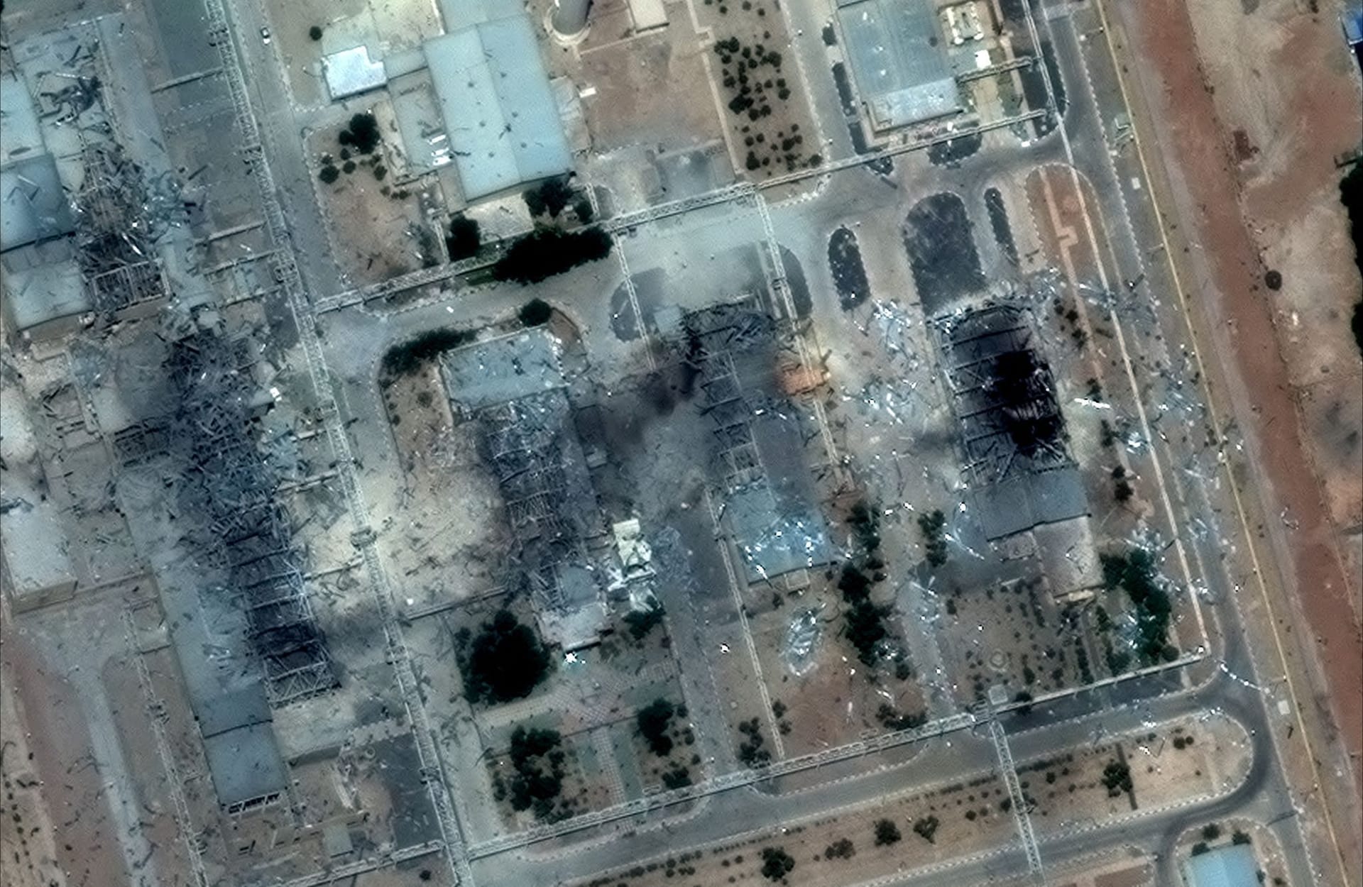Von US-Bomben getroffene Atomanlage nahe Isfahan im Iran.