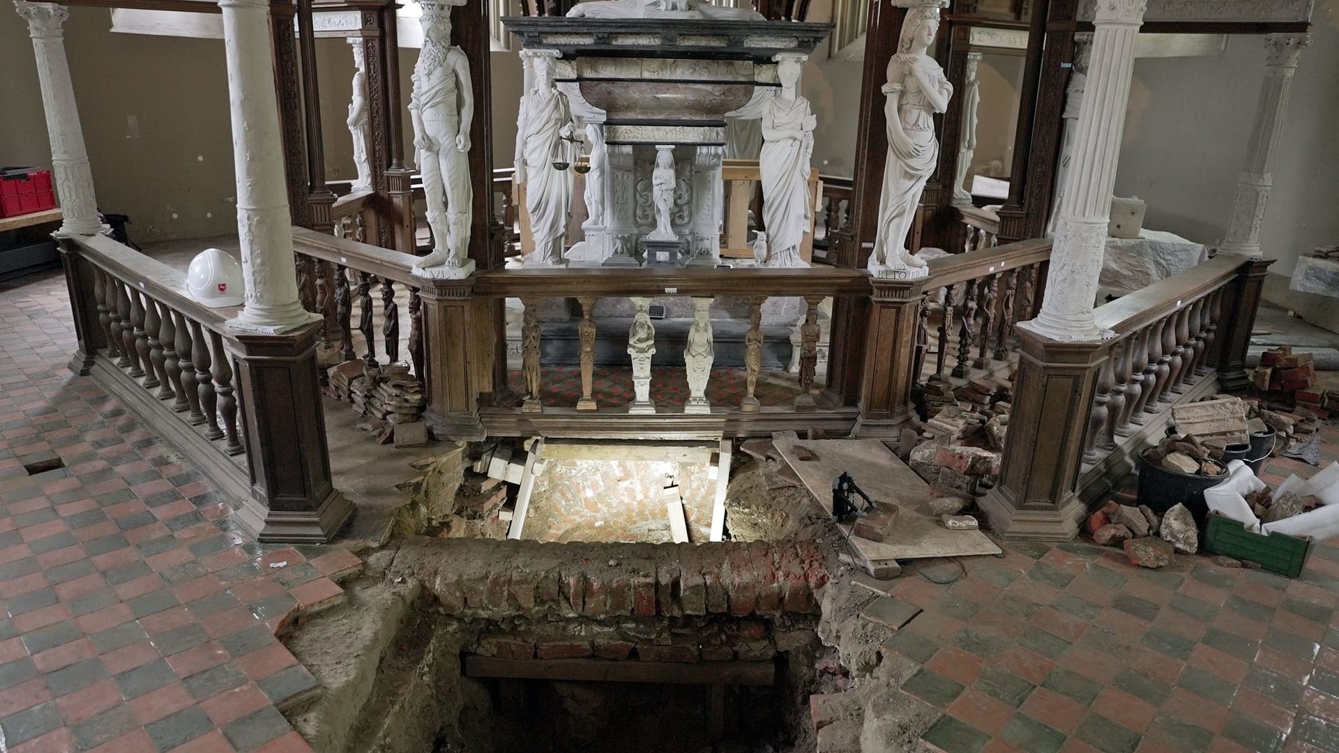Die Grabstätte unter dem Denkmal war 140 Jahre lang verschlossen.