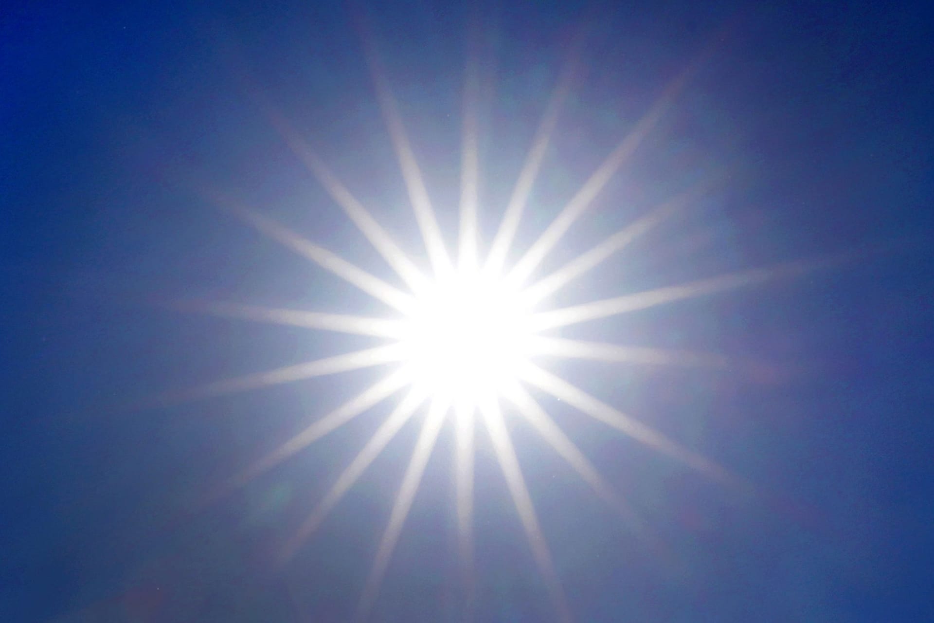 Sonne und Hitze