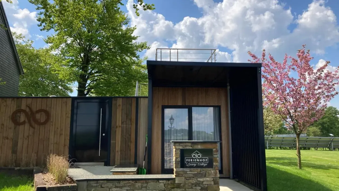 Tiny House in Belgien: Wer wert auf ein luxuriöses Ambiente legt, ist im Tiny House in Büllingen besonders gut aufgehoben.