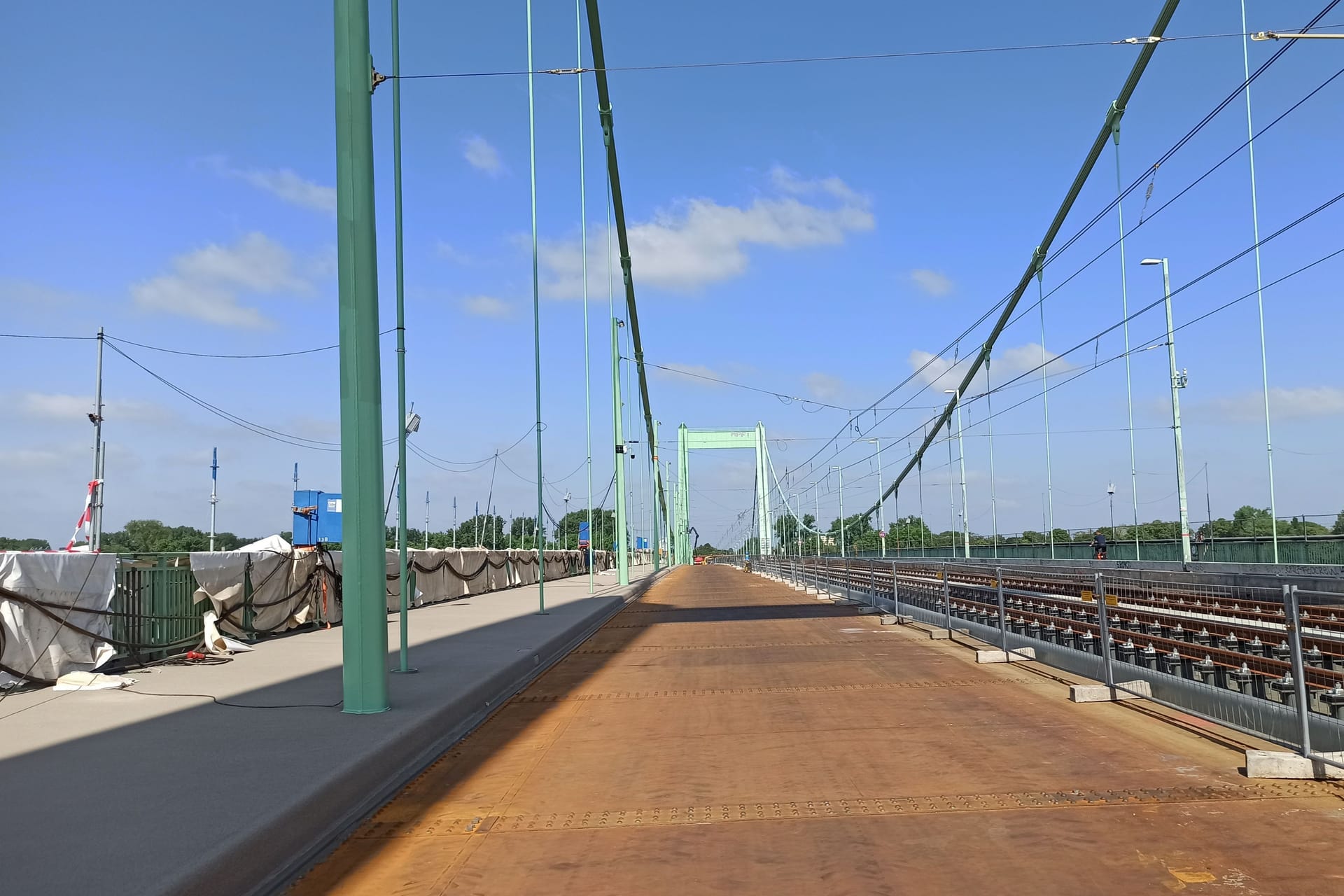 Bauarbeiten an der Mülheimer Brücke: Die Sanierung läuft bereits seit 2018.