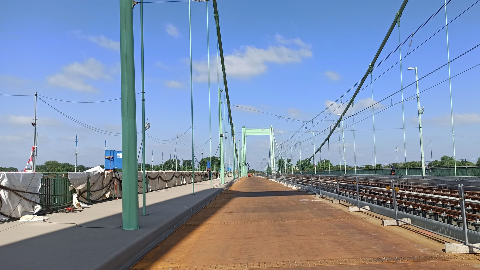 Bauarbeiten an der Mülheimer Brücke: Die Sanierung läuft bereits seit 2018.
