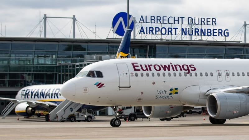 Der Flughafen Nürnberg (Archivbild): Der Flughafen fertigte zuletzt wieder mehr Passagiere ab – allerdings schrieb er 2024 5,6 Millionen Euro Verlust.