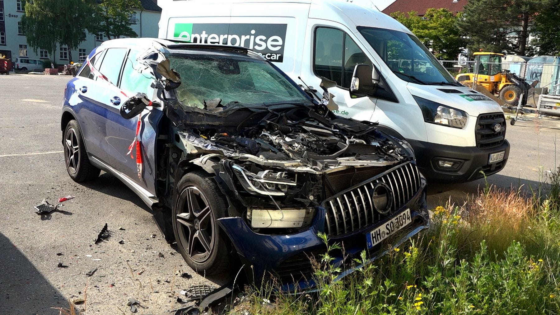 Hamburg Jenfeld - 2 PKW gesprengt
