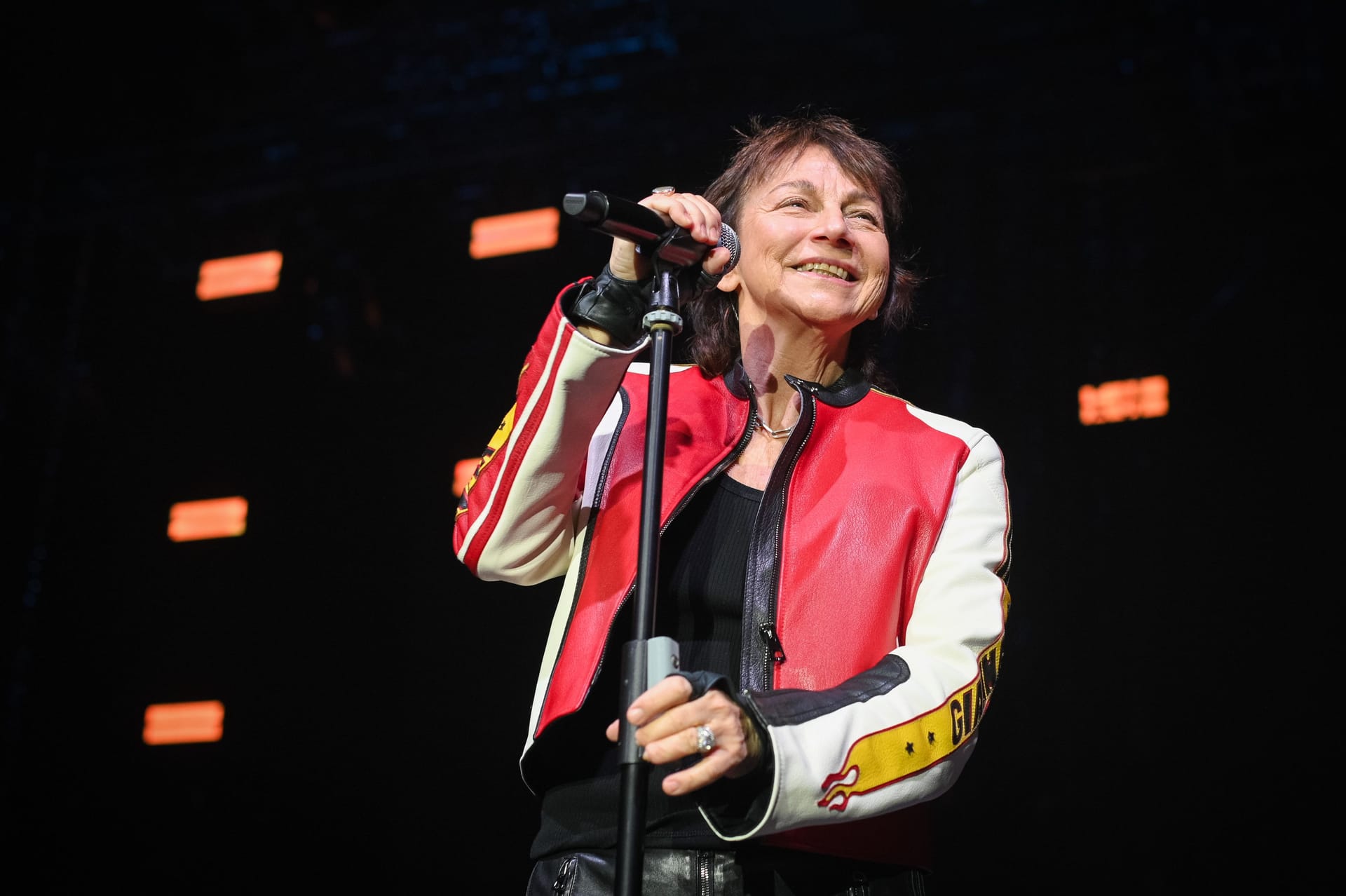 Gianna Nannini tritt auch heute noch auf, wie etwa im Dezember 2024 in der Grugahalle in Essen.
