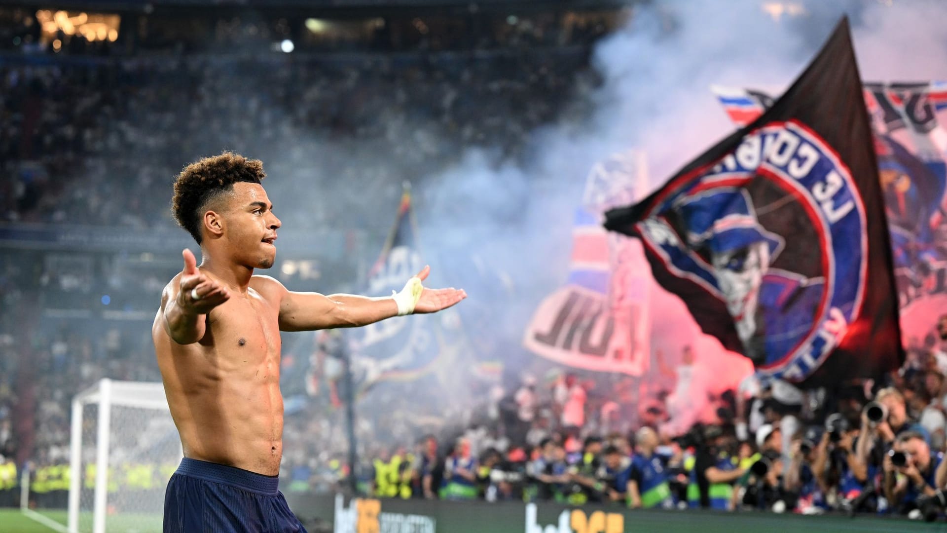 Desire Doué: Der 19-Jährige wurde für Paris Saint-Germain zum gefeierten Finalhelden.