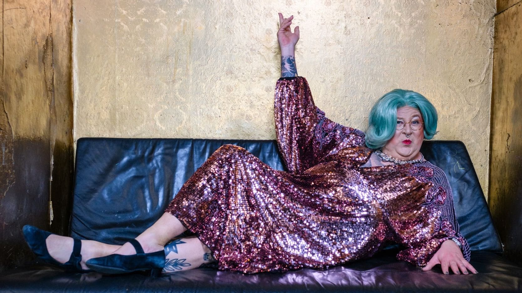 Didine herausgeputzt als Dragqueen im "Fummel" (Archivbild): Im Alter von 50 Jahren hat Didine herausgefunden, dass sie non-binär ist.