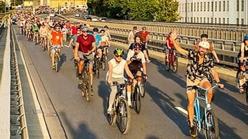 Fahrrad-Demo in Halle: Mit diesem Bild warb der ADFC für die Demonstration am Freitag. Fahrrad-Demo in Halle: Mit diesem Bild warb der ADFC für die Demonstration am Freitag.