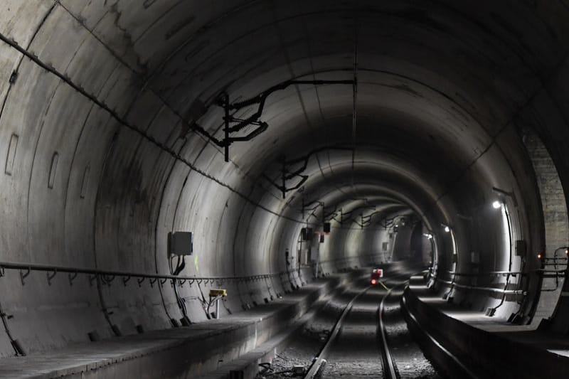 Der S-Bahn-Tunnel zwischen den Stationen Frankfurt Hauptbahnhof und Taunusanlage (Archivbild): Während der Sommerferien wird hier gebaut.