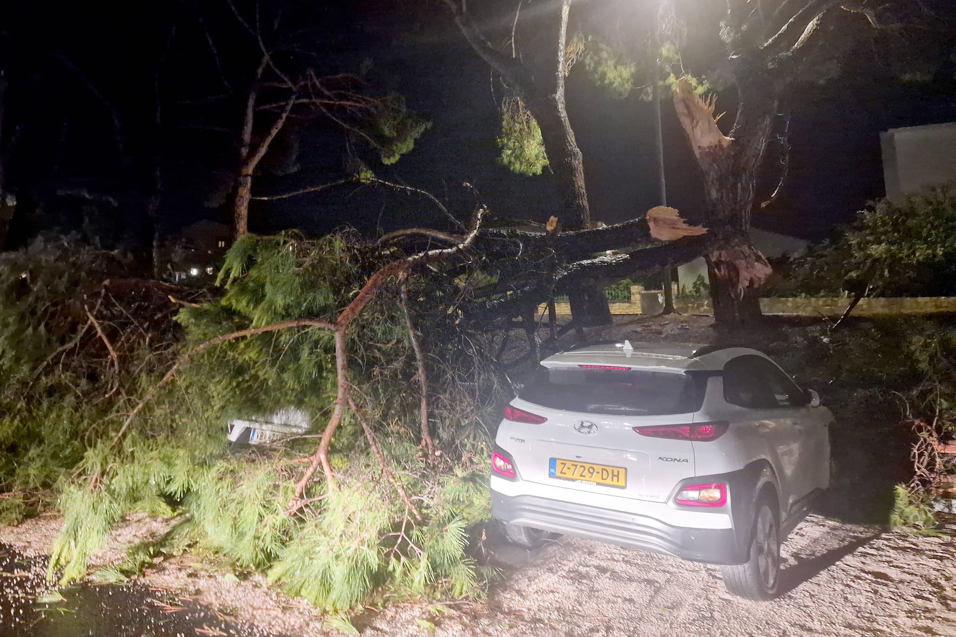 Unwetterschäden in der kroatischen Hafenstadt Rovinj: Feuerwehrleute berichteten von dramatischen Szenen.