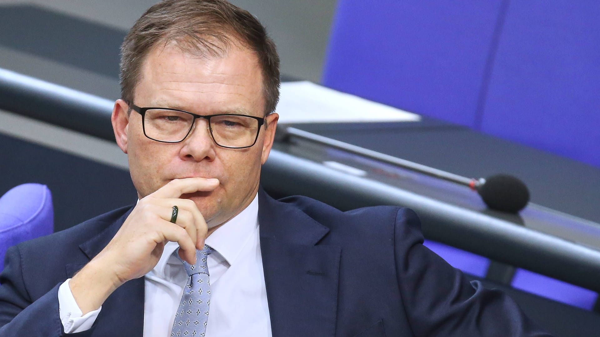 Bundesumweltminister Carsten Schneider (SPD): In seinem Haus gelten eher laxe Homeoffice-Regeln.