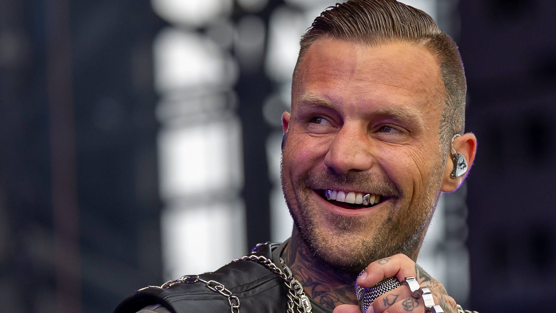 Kontra K bei Rock im Park: Am Ende dankte er dem Publikum sogar.