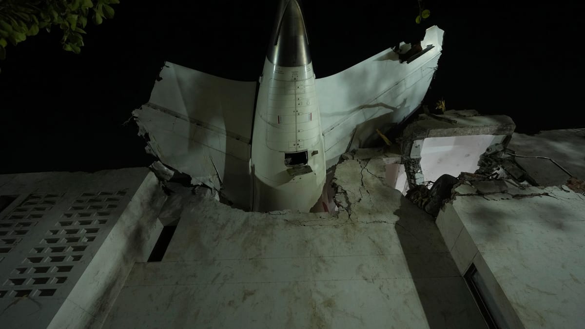 Air India: 241 Menschen im Flugzeug bei Absturz getötet