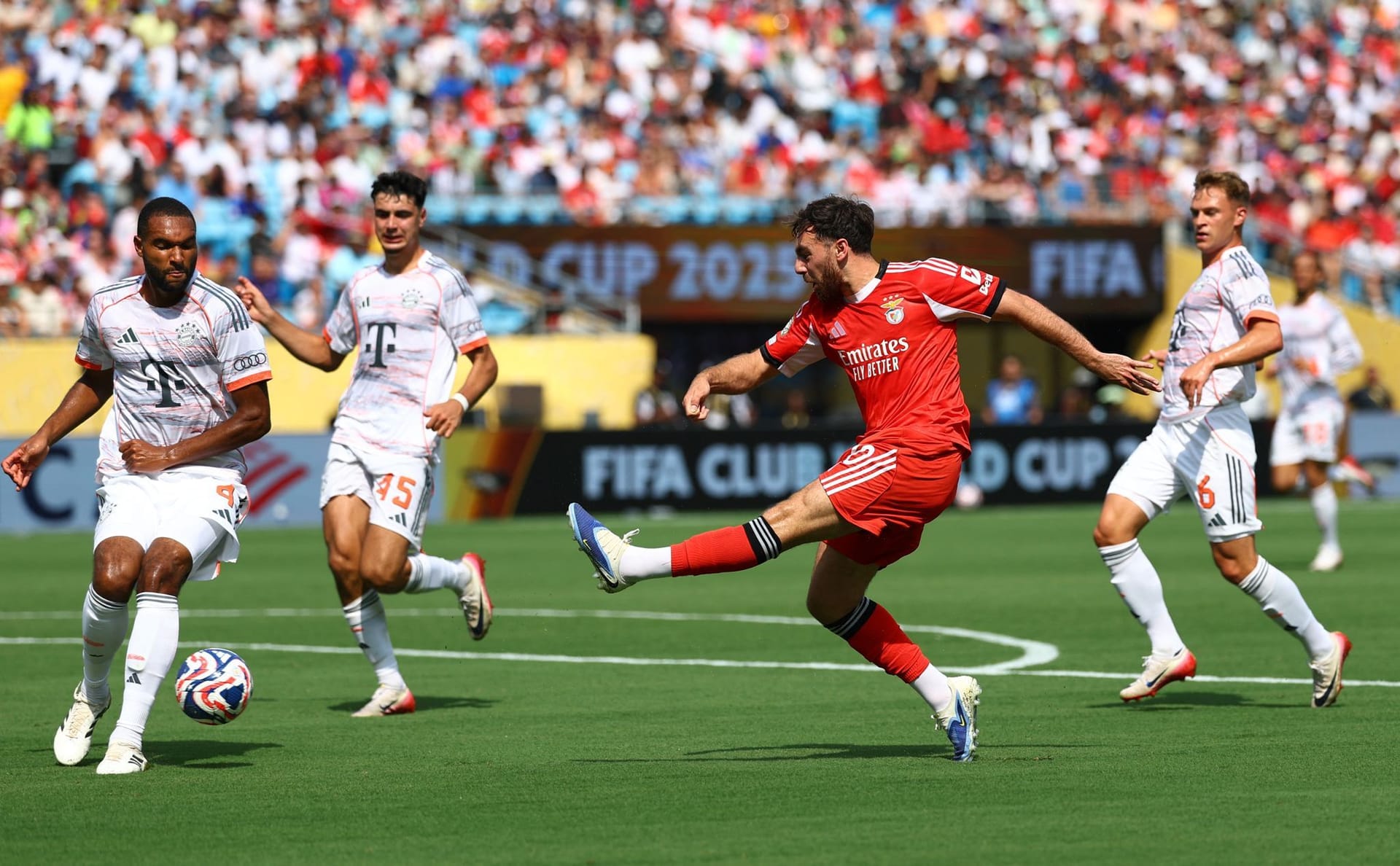Jonathan Tah (ab 58.): Ersetzte Upamecano im Abwehrzentrum. Machte das ordentlich. Note 3 Jonathan Tah (ab 58.): Ersetzte Upamecano im Abwehrzentrum. Machte das ordentlich. Note 3