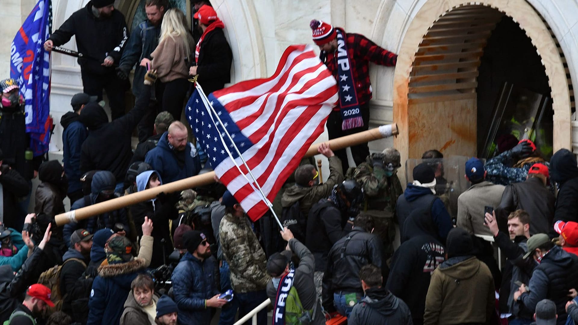 «Proud Boys» verklagen US-Regierung «Proud Boys» verklagen US-Regierung